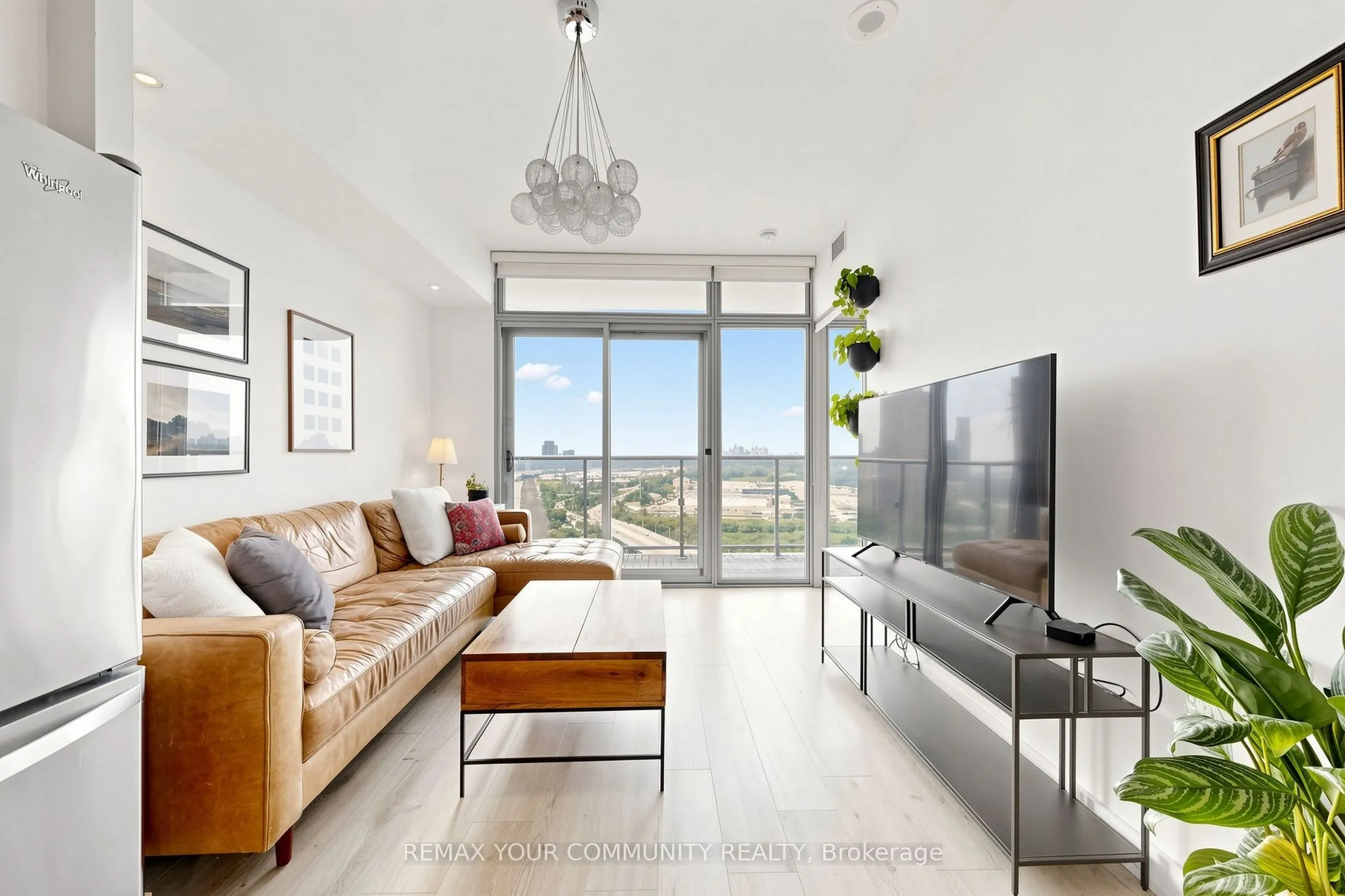 105 The Queensway Avenue #2304