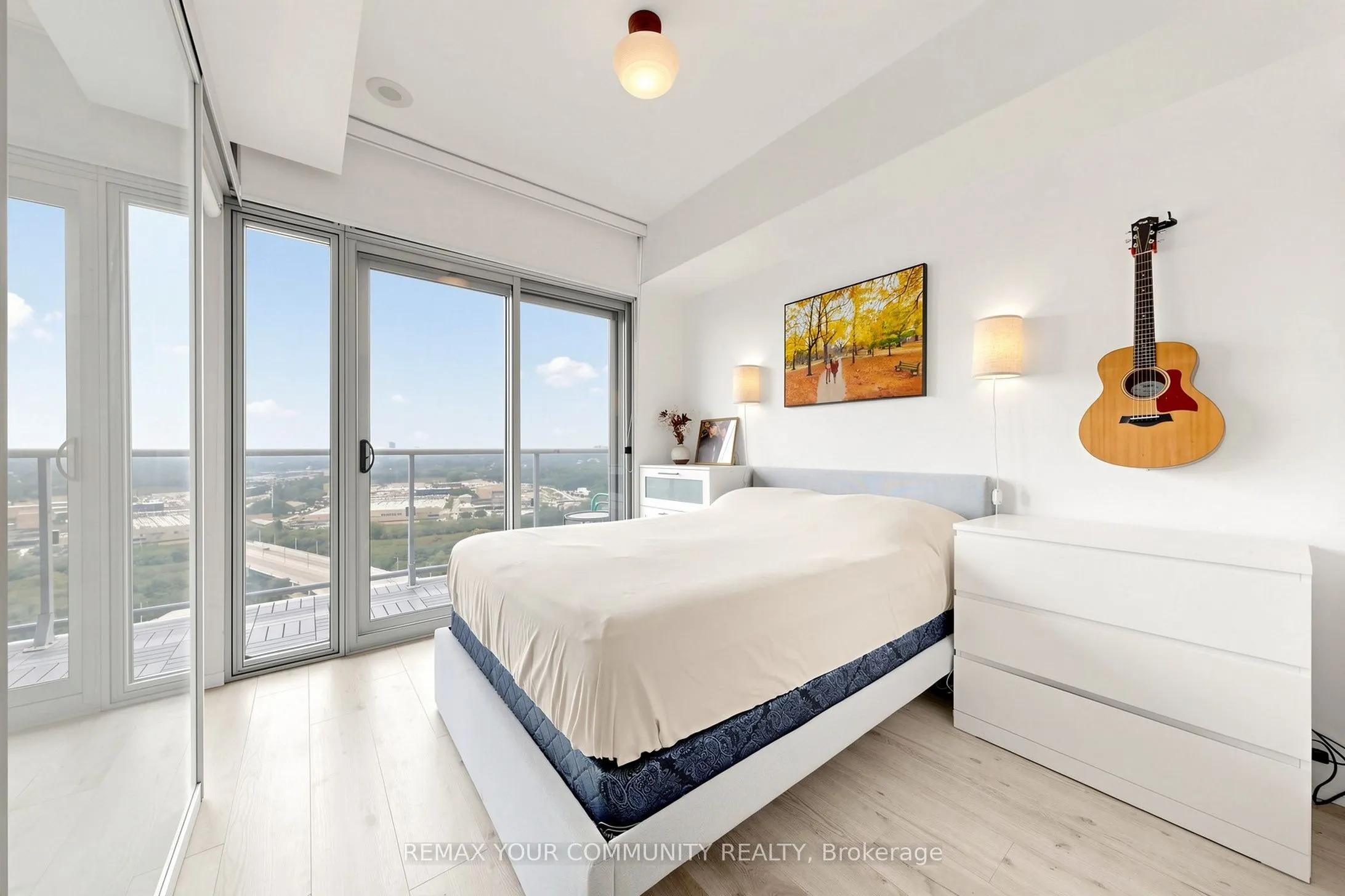 105 The Queensway Avenue #2304