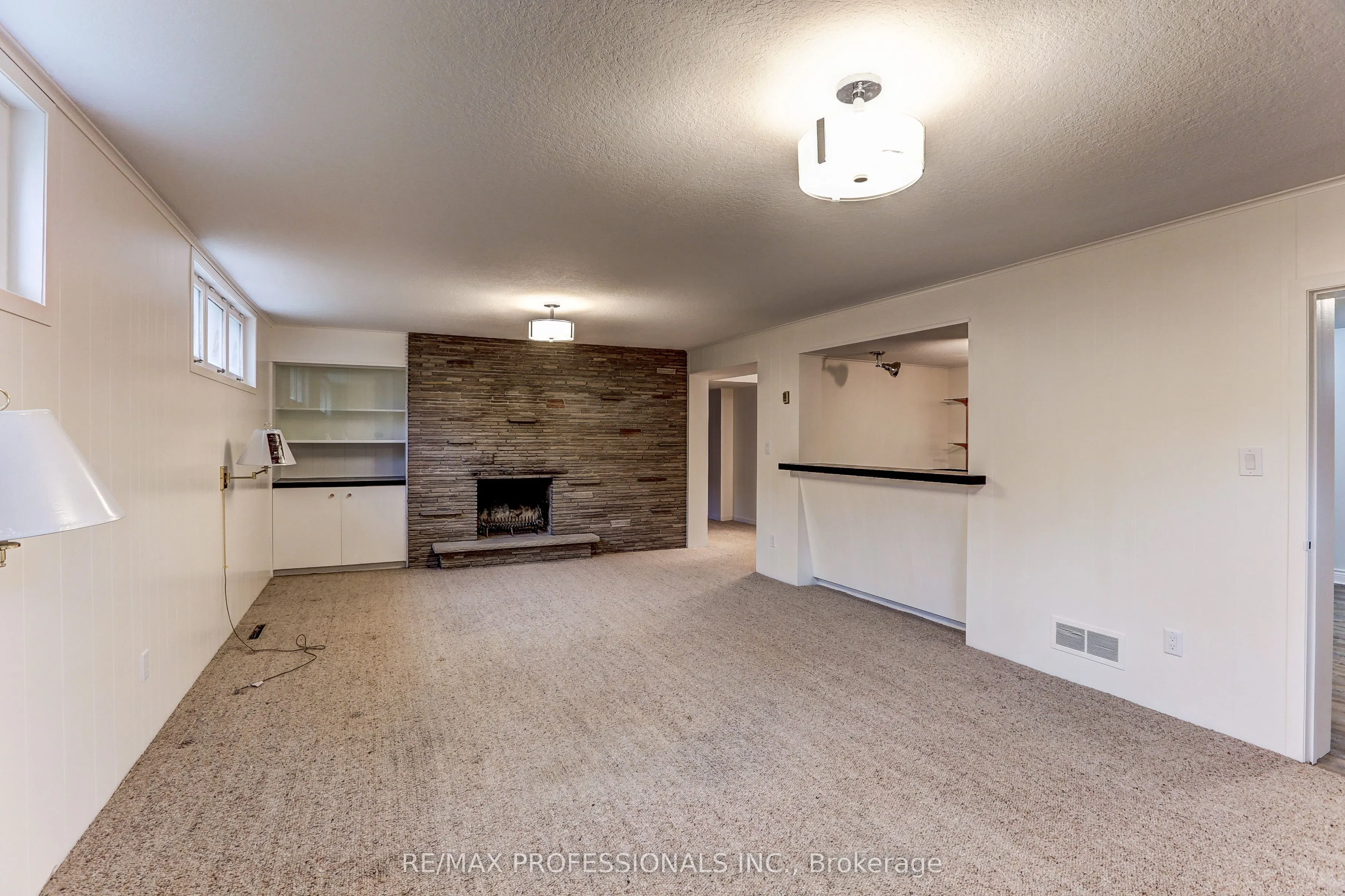 23 Ravensbourne Crescent