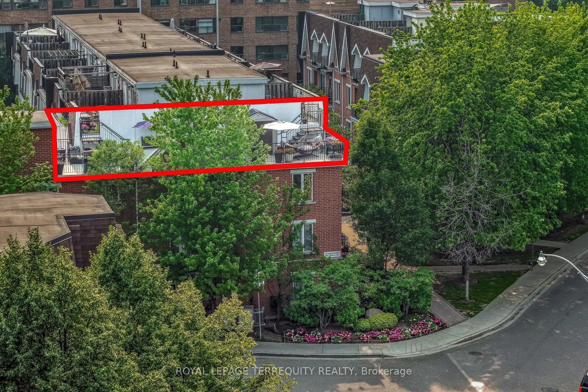 26 Laidlaw Street #1501C