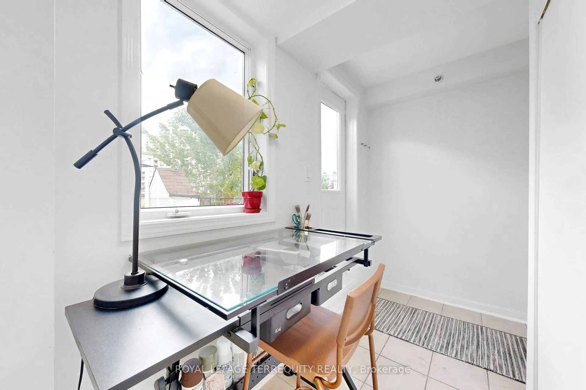 26 Laidlaw Street #1501C