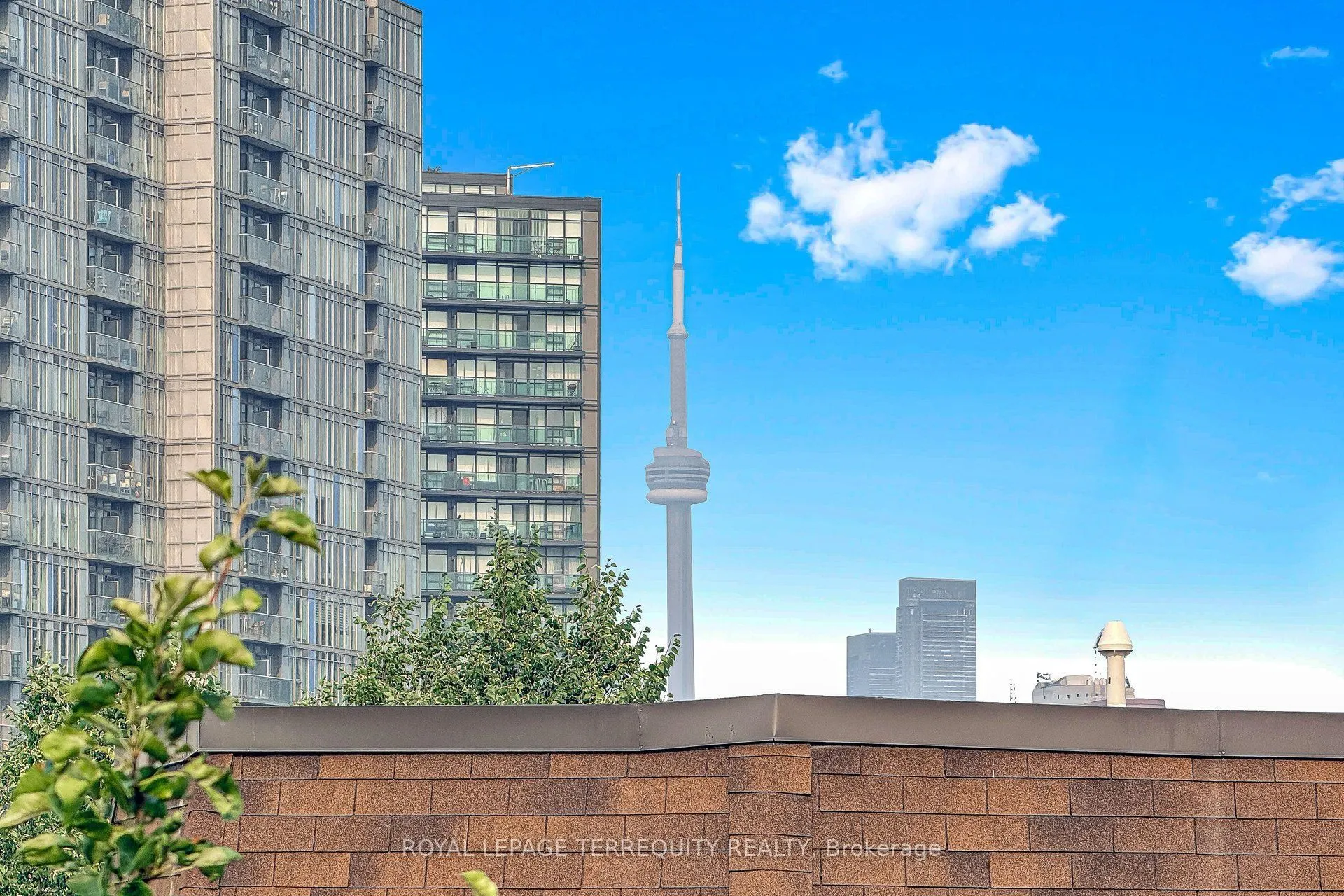 26 Laidlaw Street #1501C