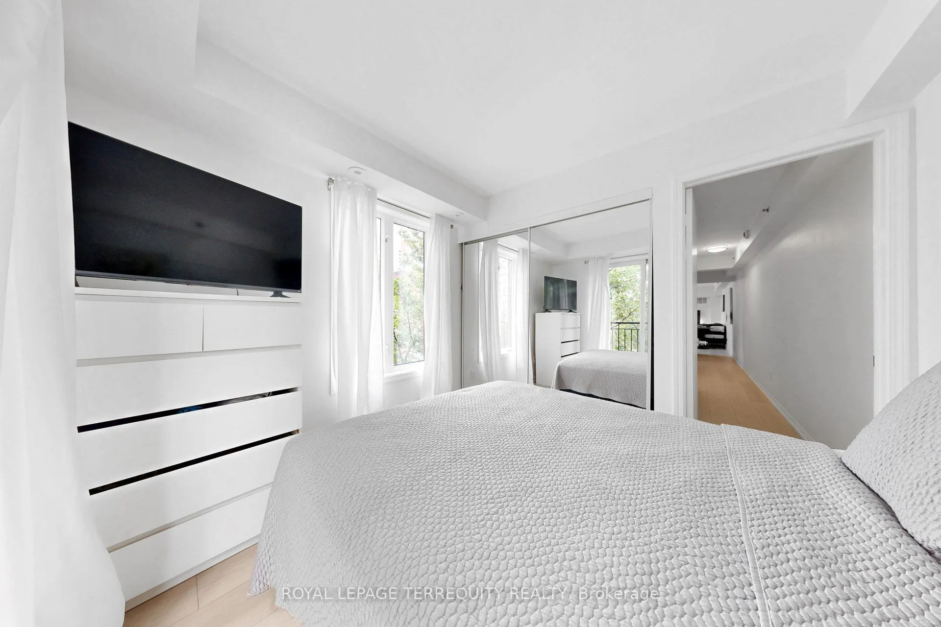 26 Laidlaw Street #1501C