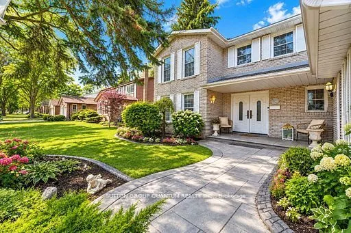 1511 Ifield Road