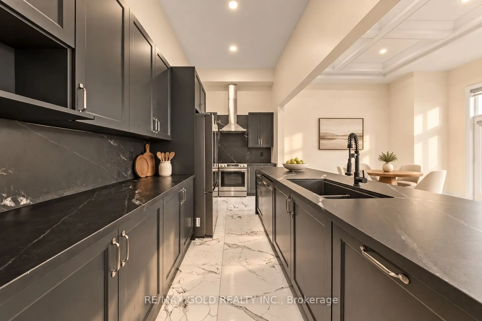 1199 QUEENS PLATE Road E