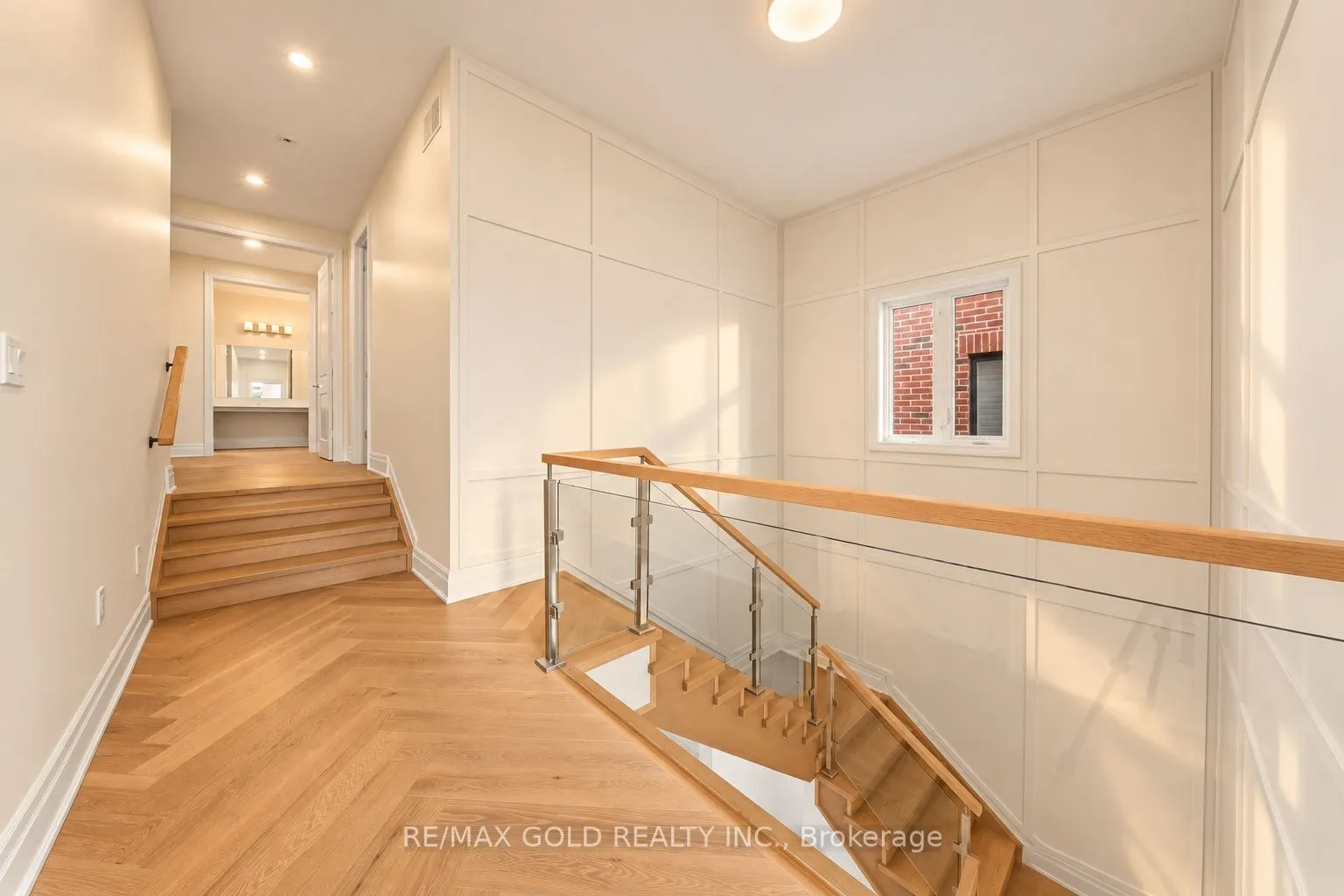 1199 QUEENS PLATE Road E