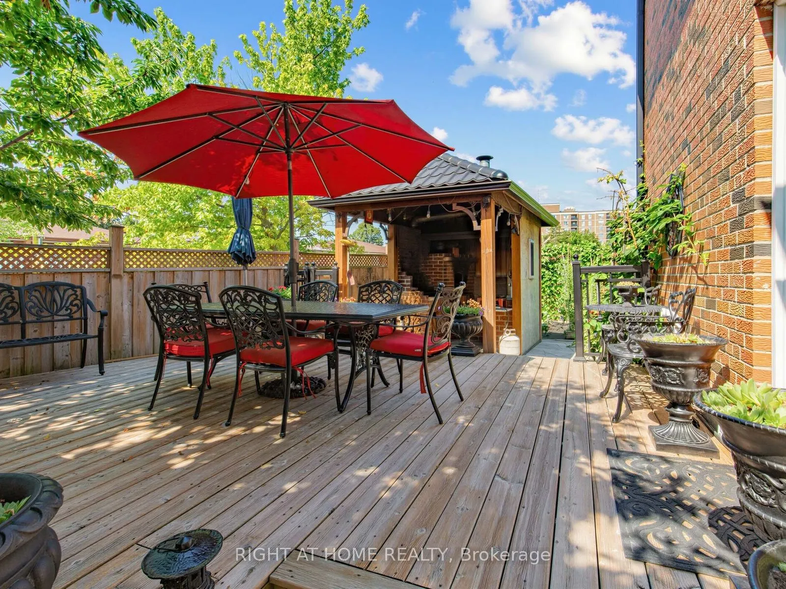 2 Grenadine Court