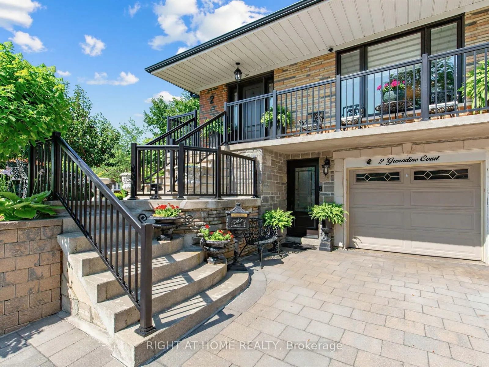 2 Grenadine Court