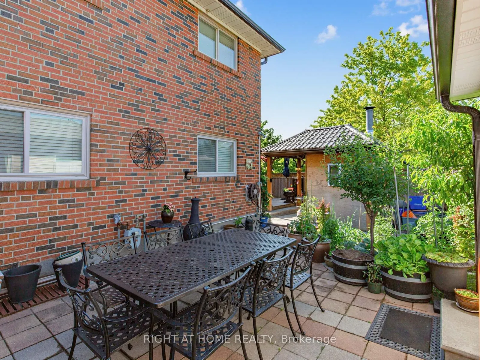2 Grenadine Court