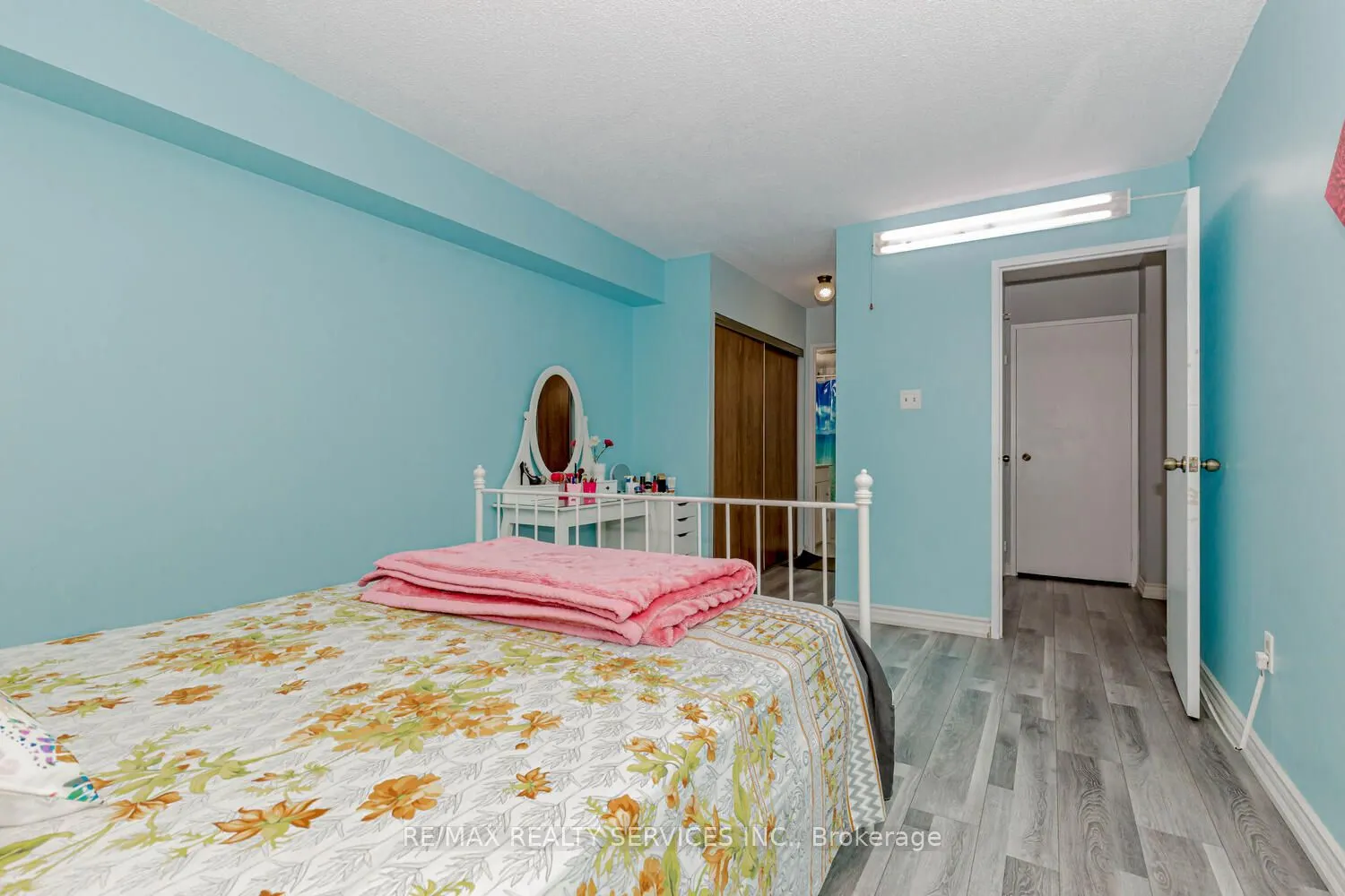 8 Lisa Street #1204