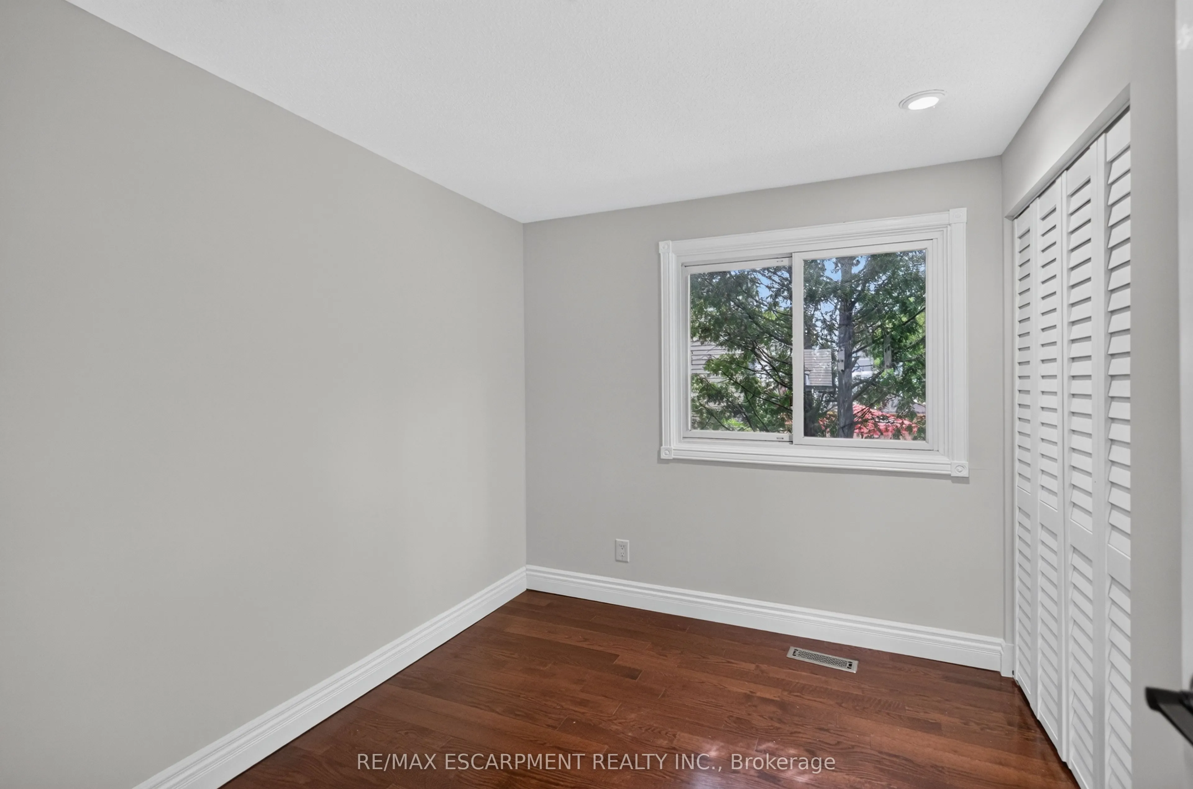 3401 Rockwood Drive
