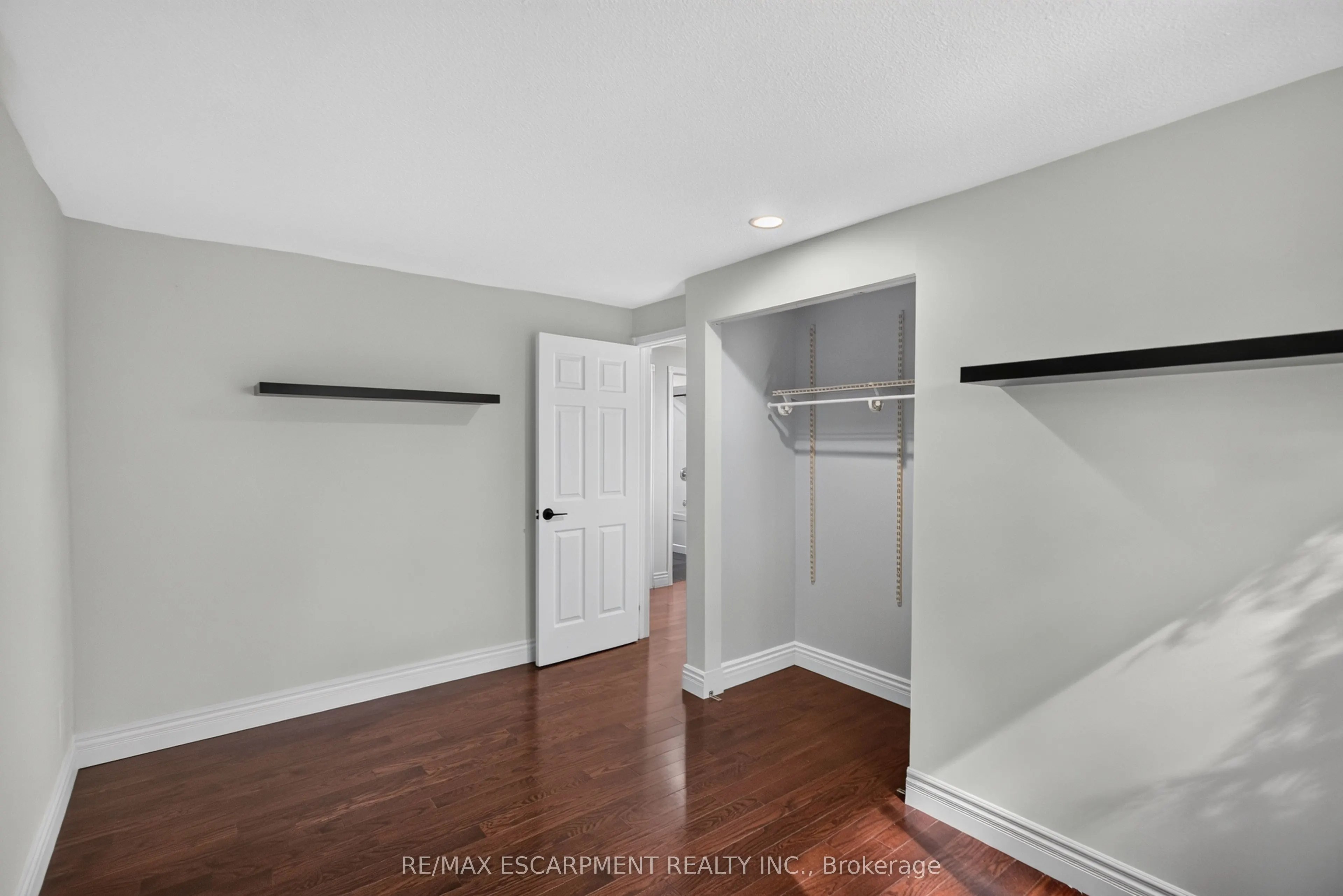 3401 Rockwood Drive