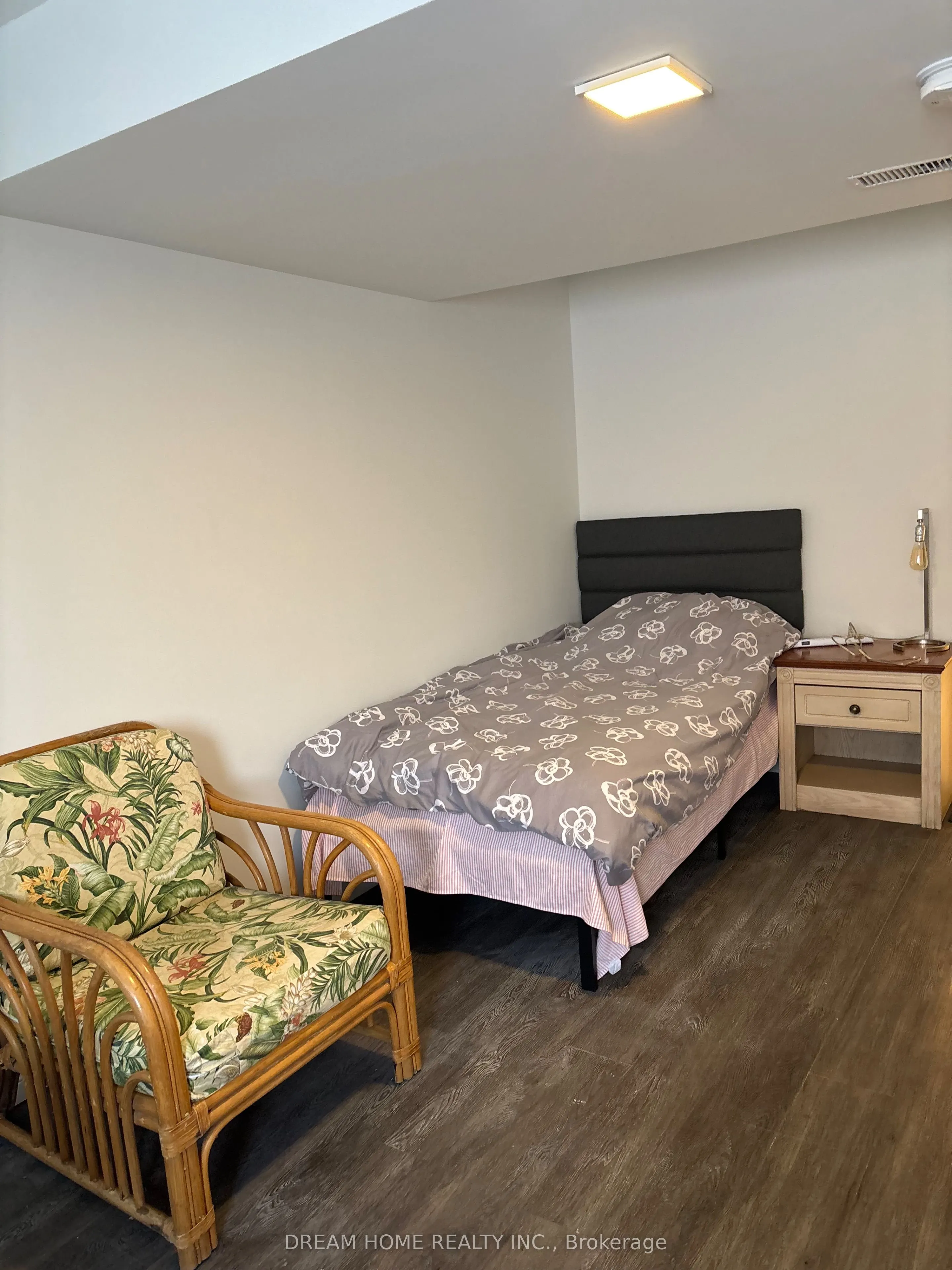 850 Clarkson Road S #Studio A