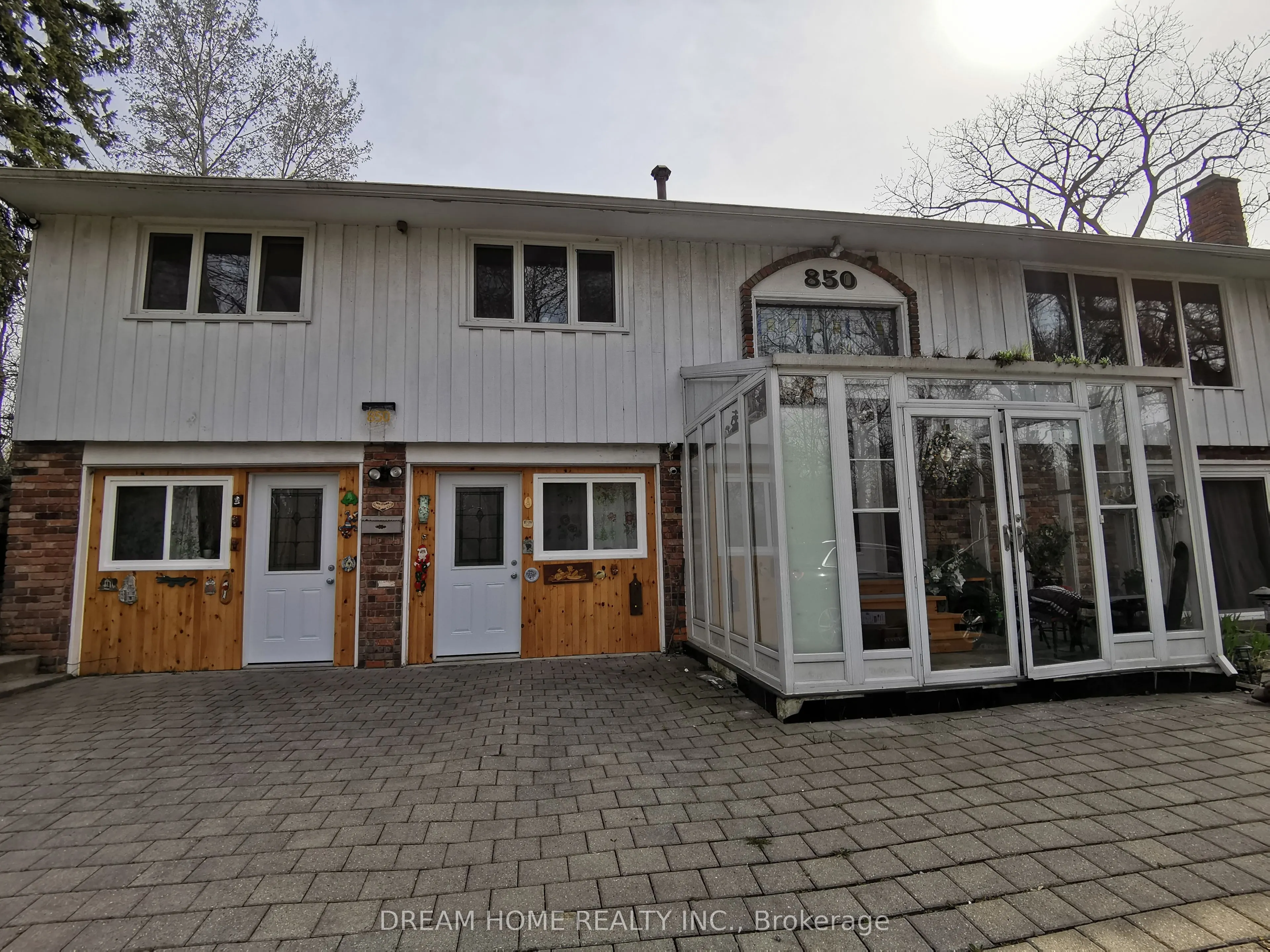 850 Clarkson Road S #Studio A