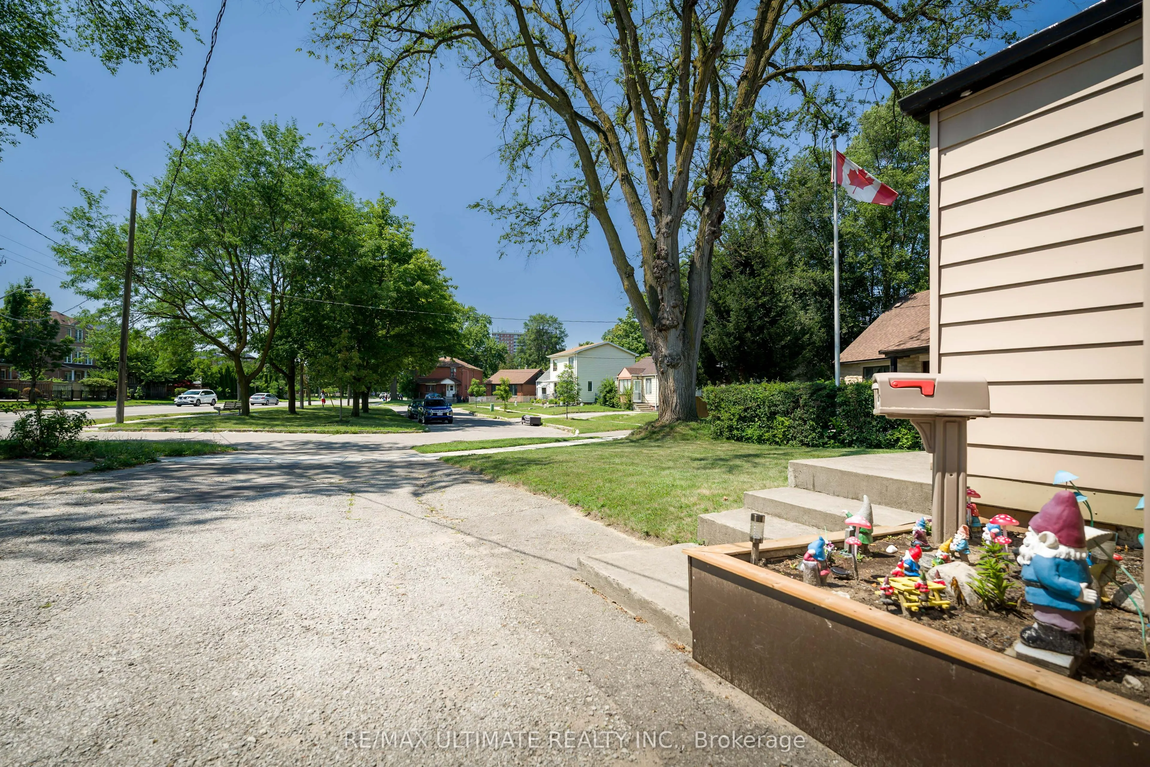 632 Trethewey Drive