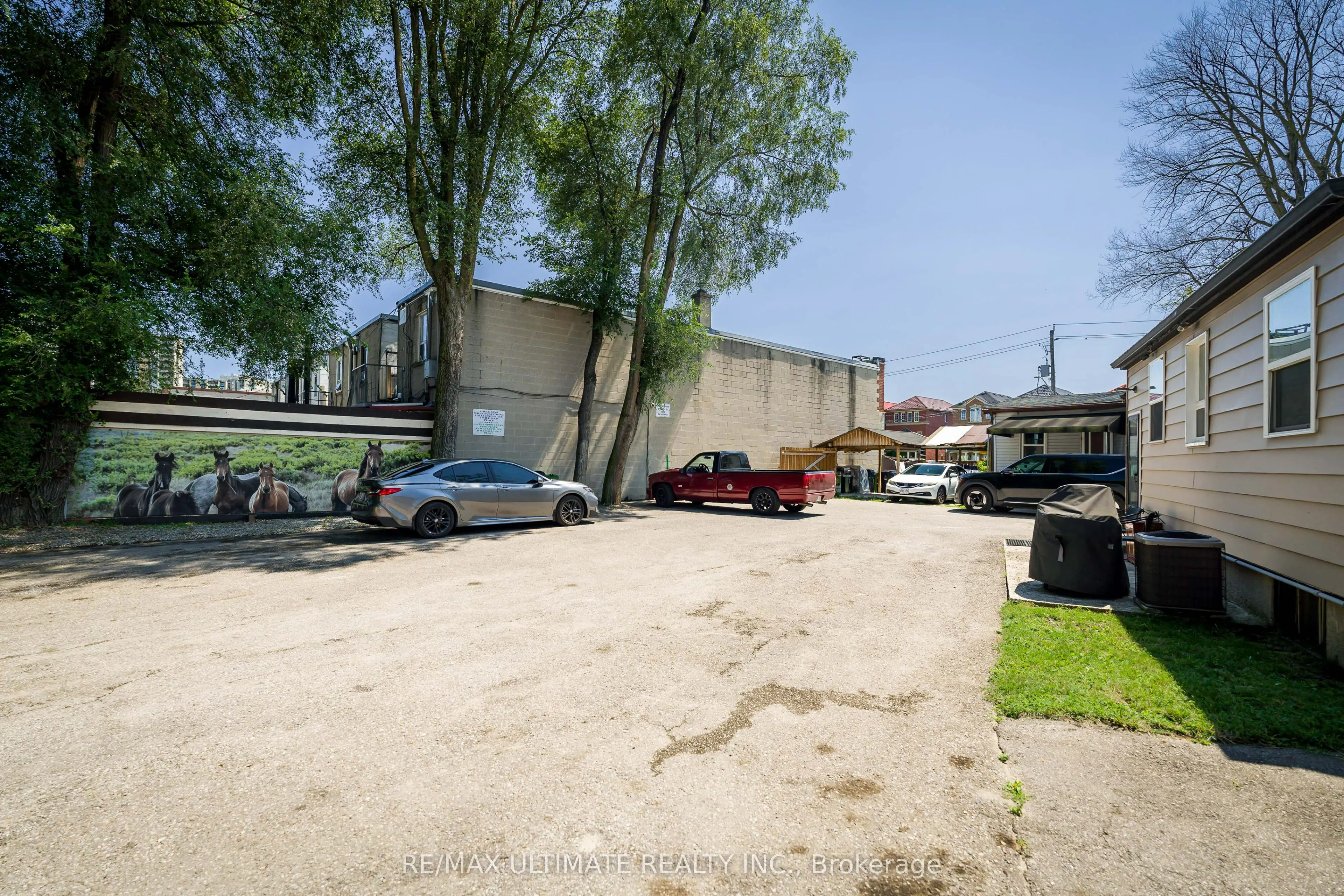 632 Trethewey Drive