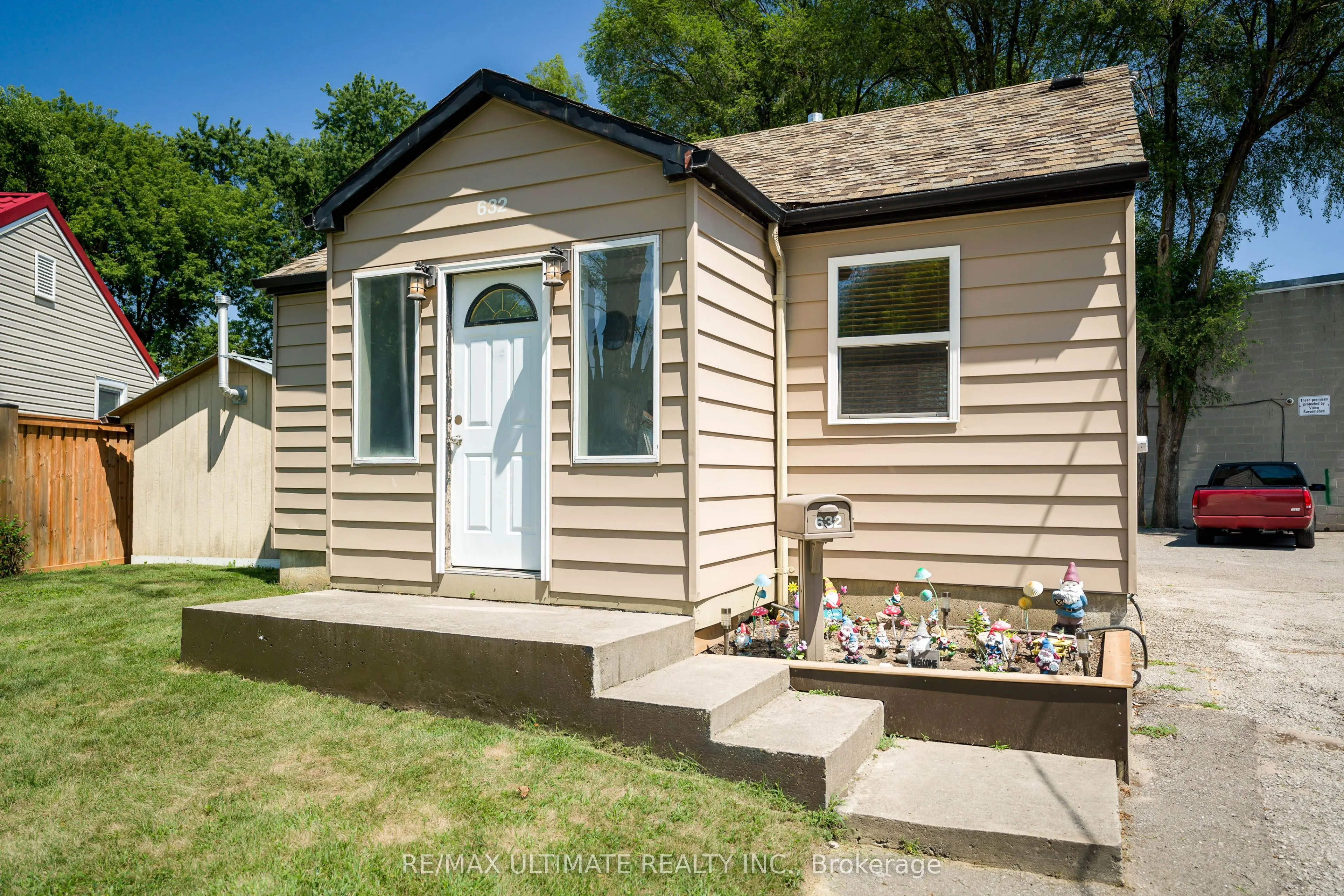 632 Trethewey Drive