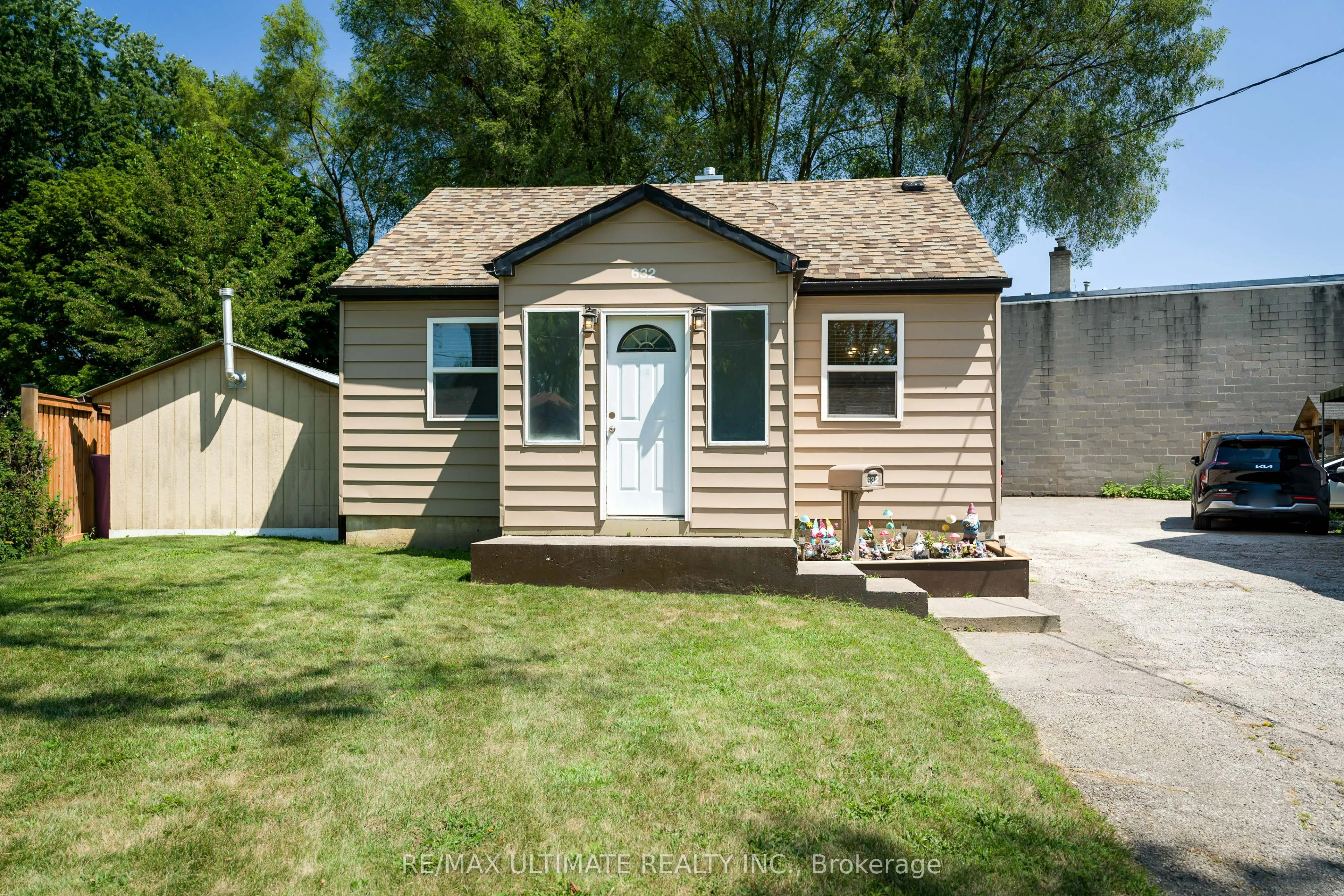 632 Trethewey Drive