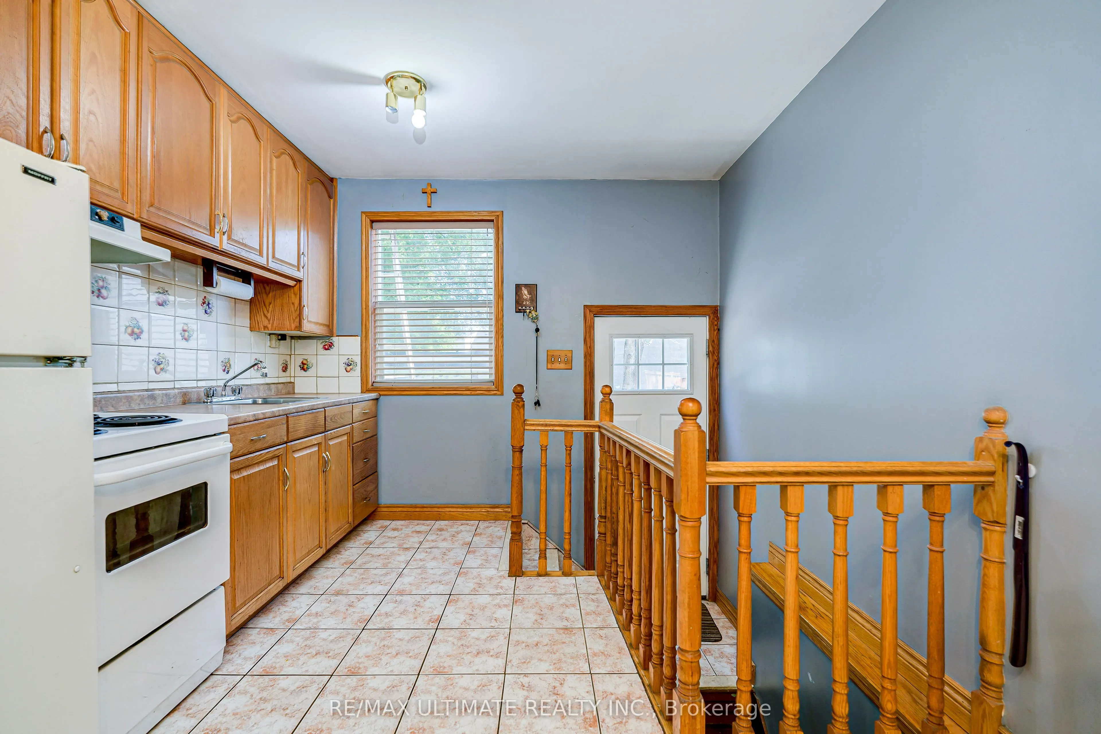 632 Trethewey Drive