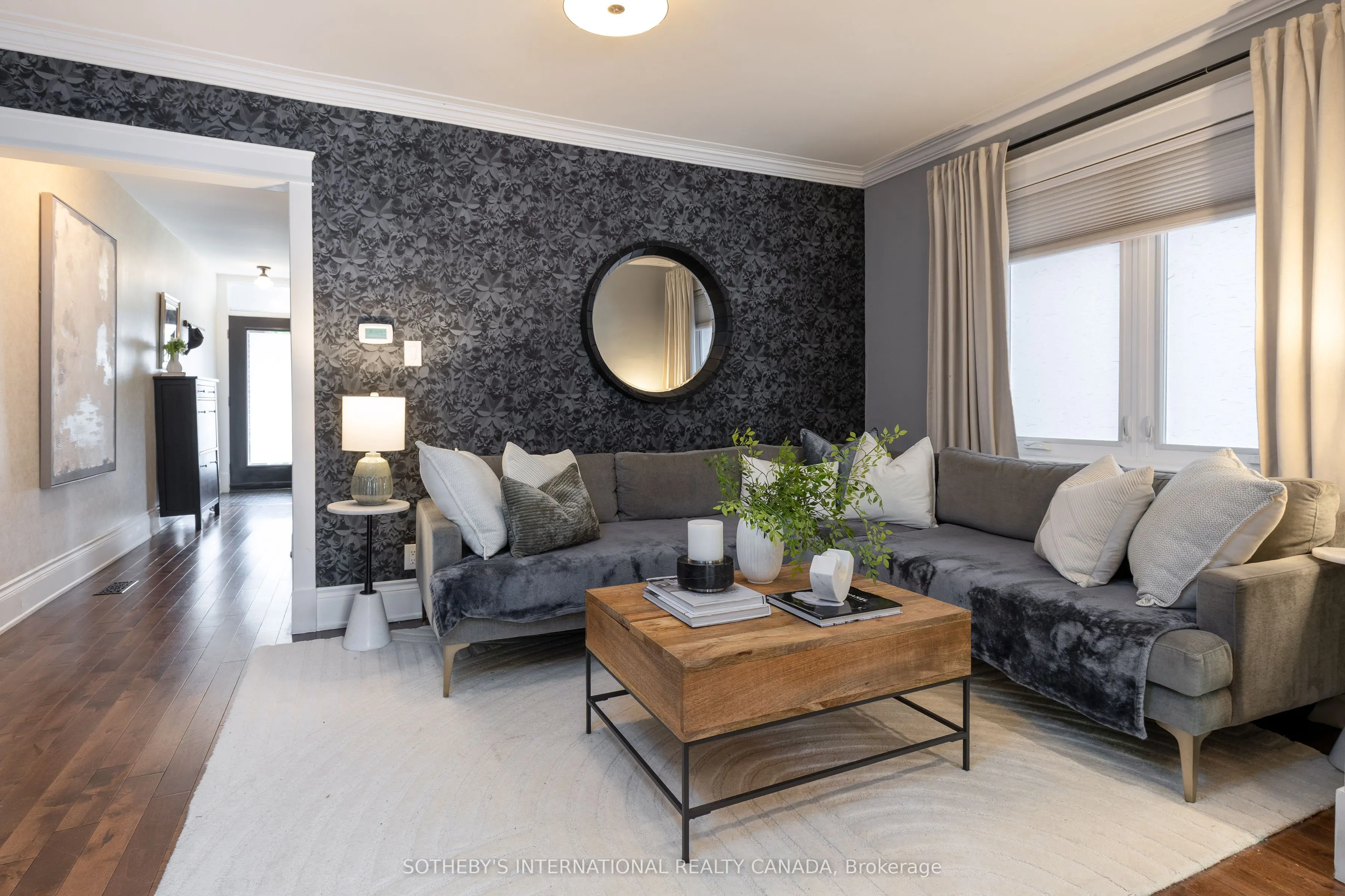 2 Rexford Road