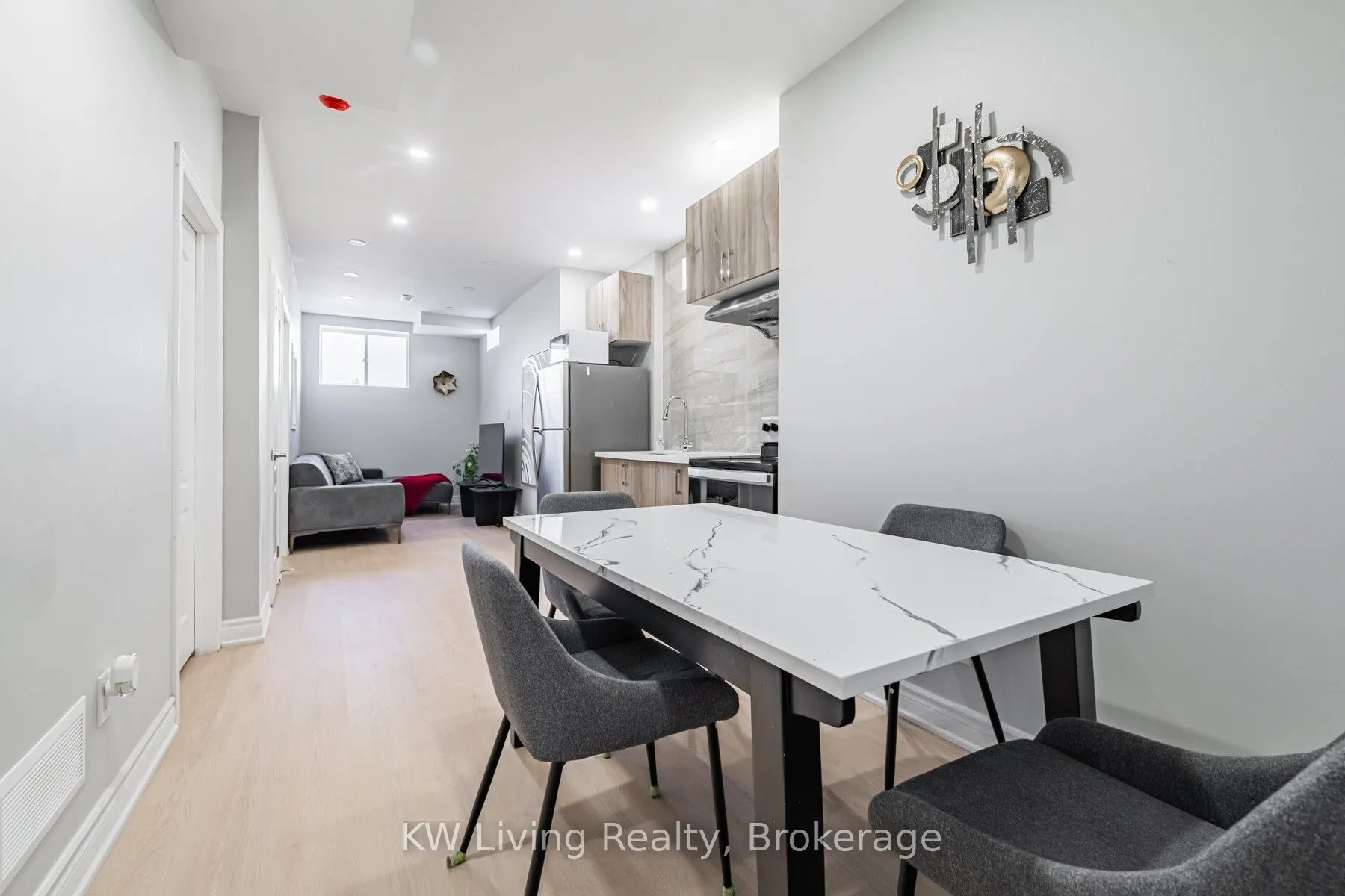 72 bermondsey Way #Basement