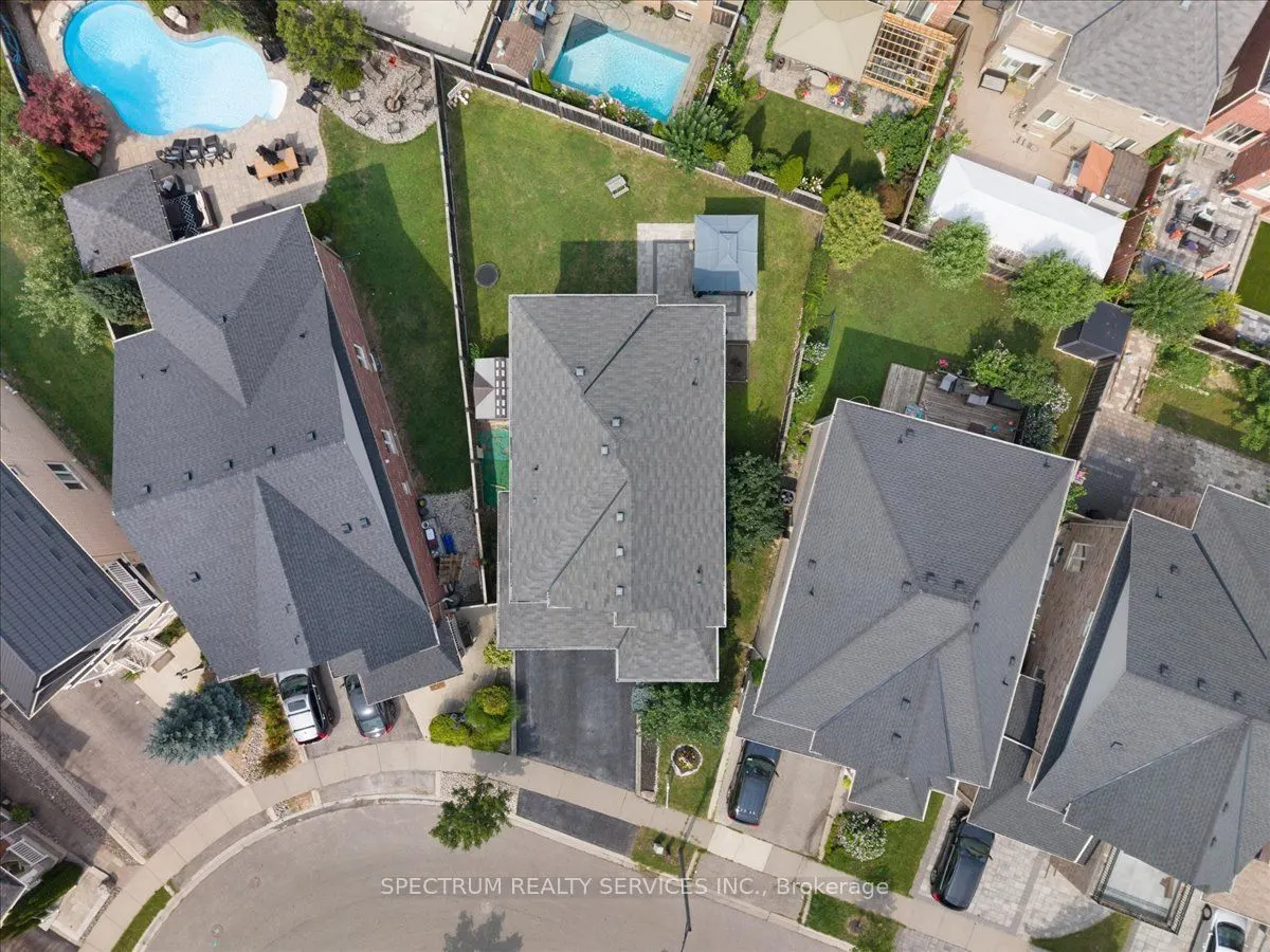 1379 Rolph Terrace