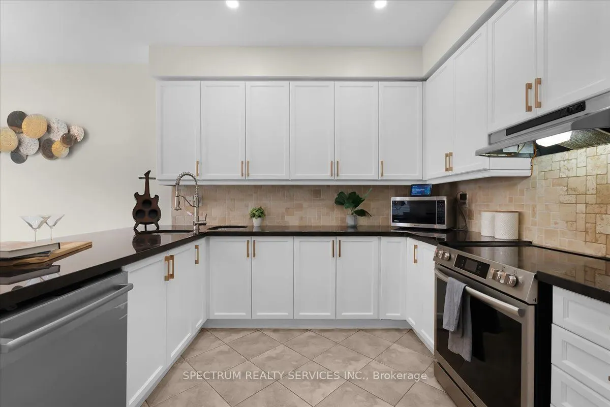 1379 Rolph Terrace