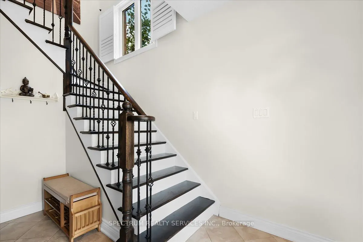 1379 Rolph Terrace