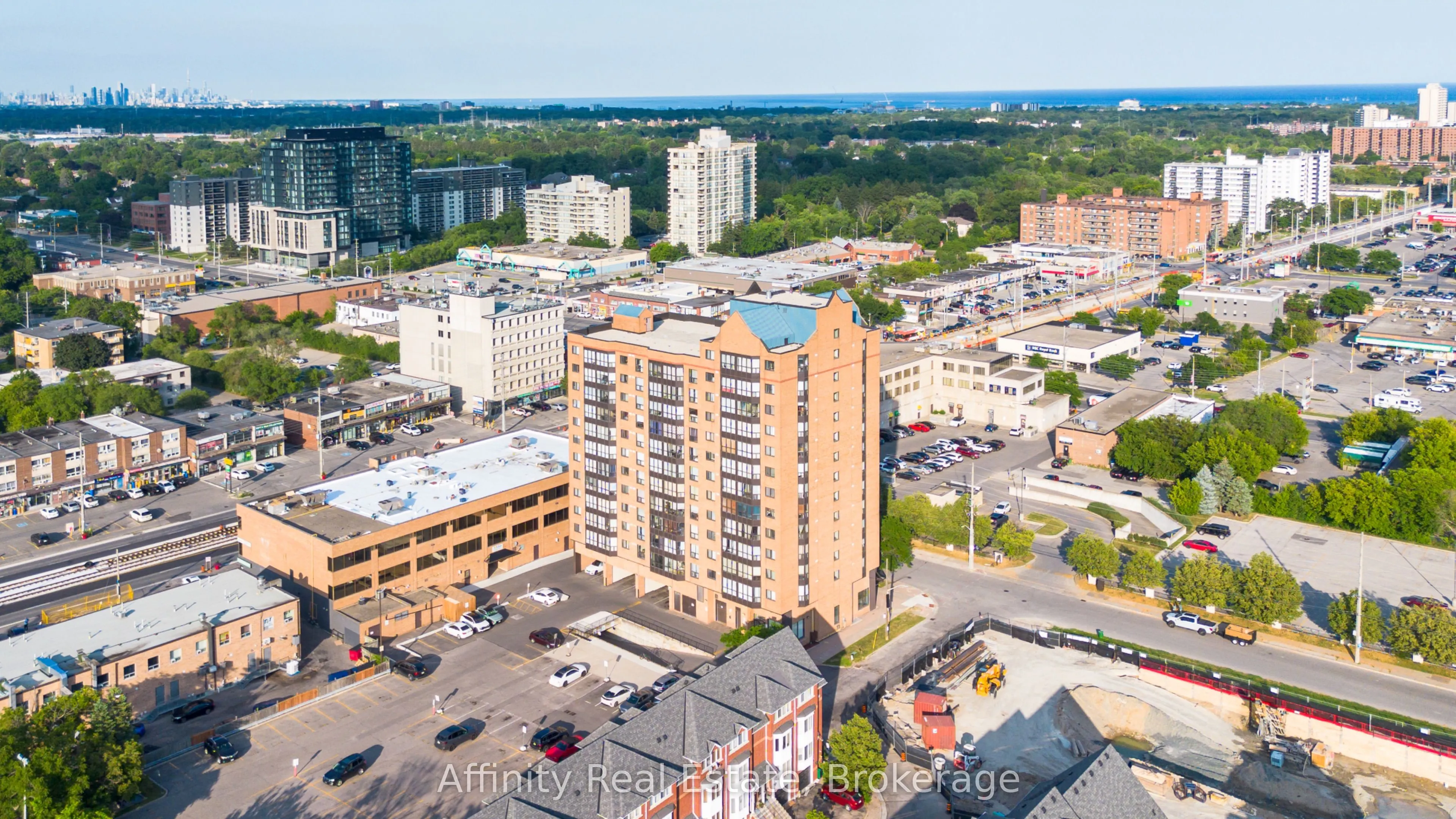 25 Agnes Street #202
