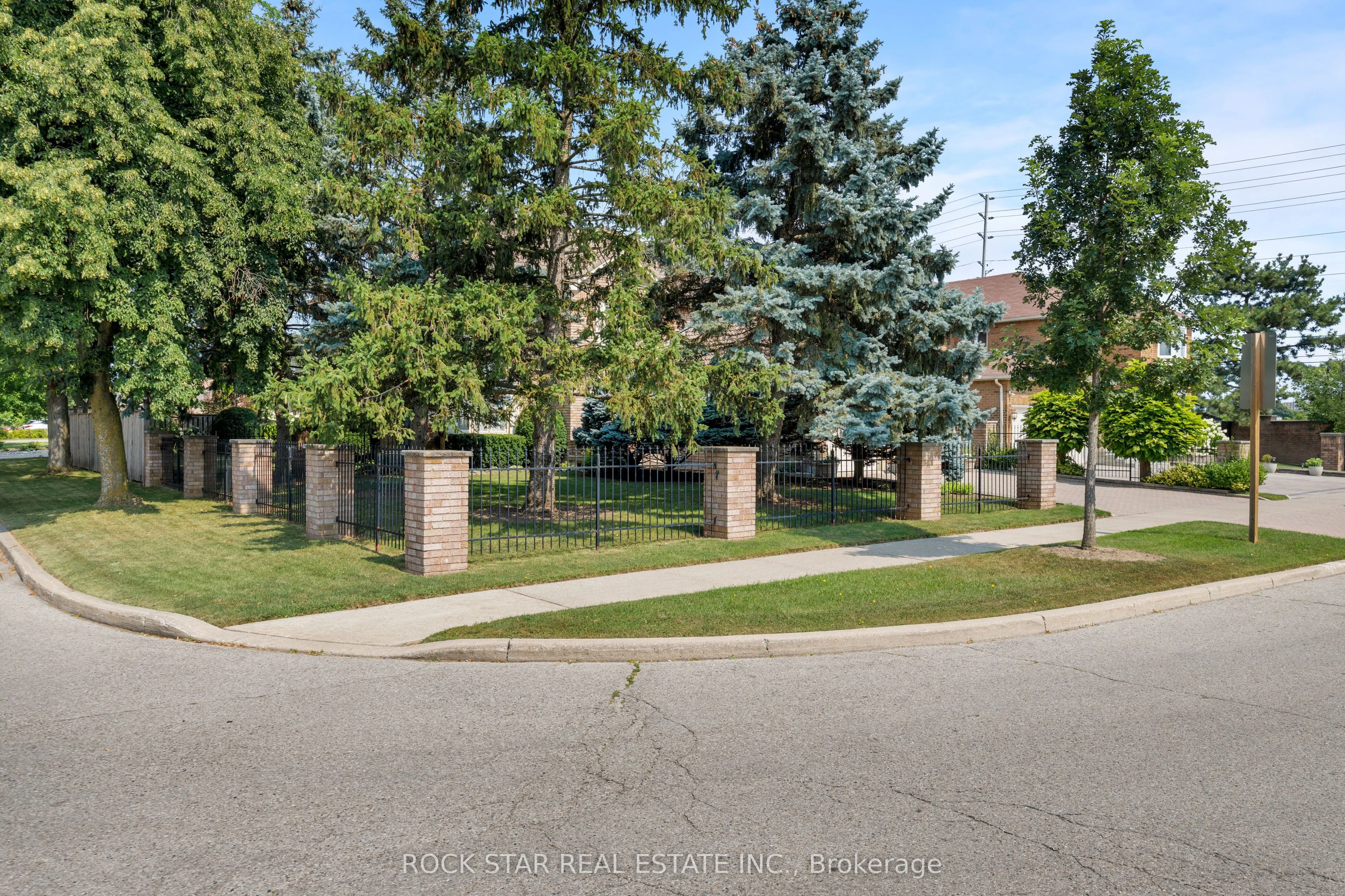 1807 Tattersall Way