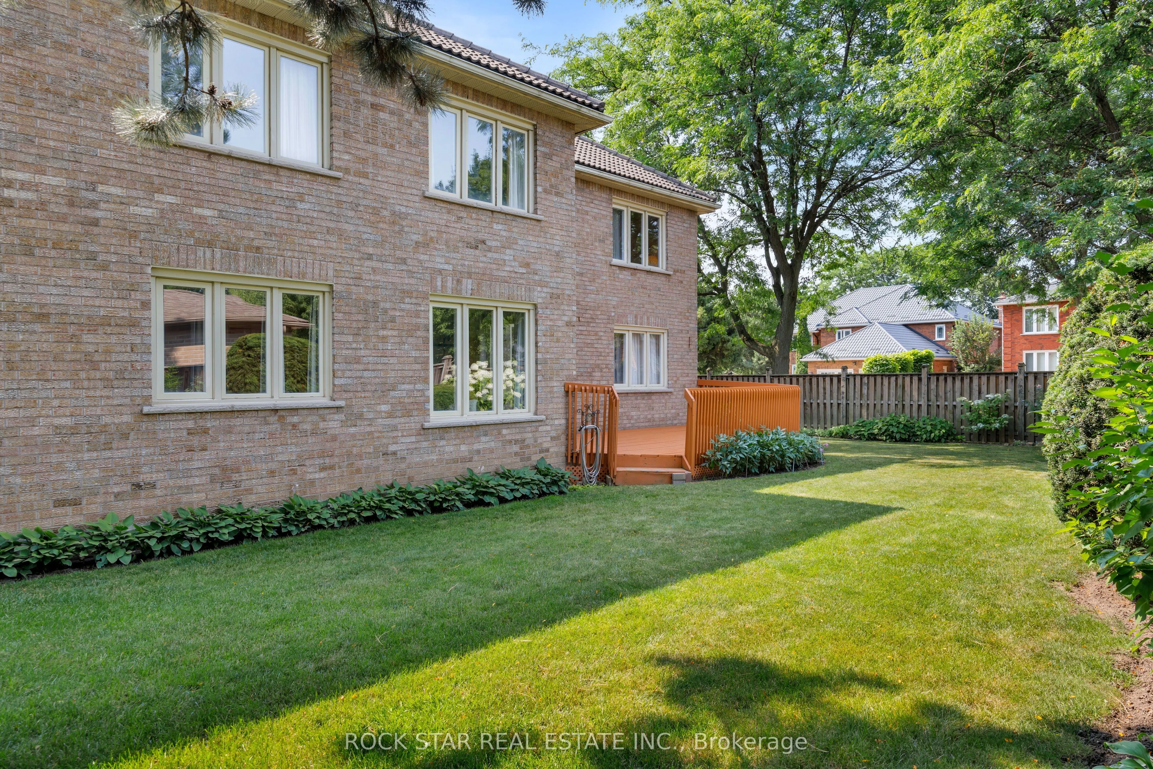 1807 Tattersall Way