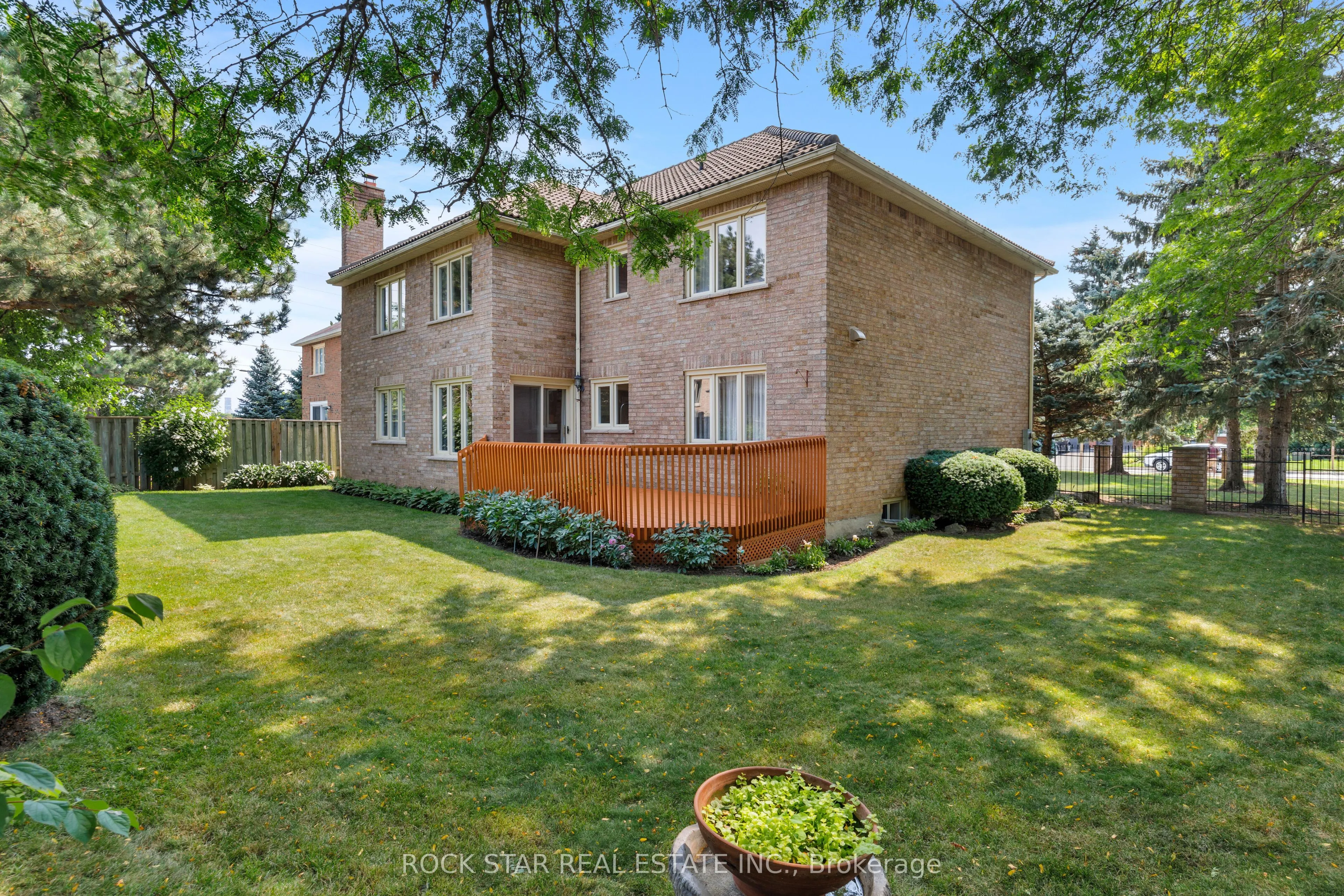 1807 Tattersall Way