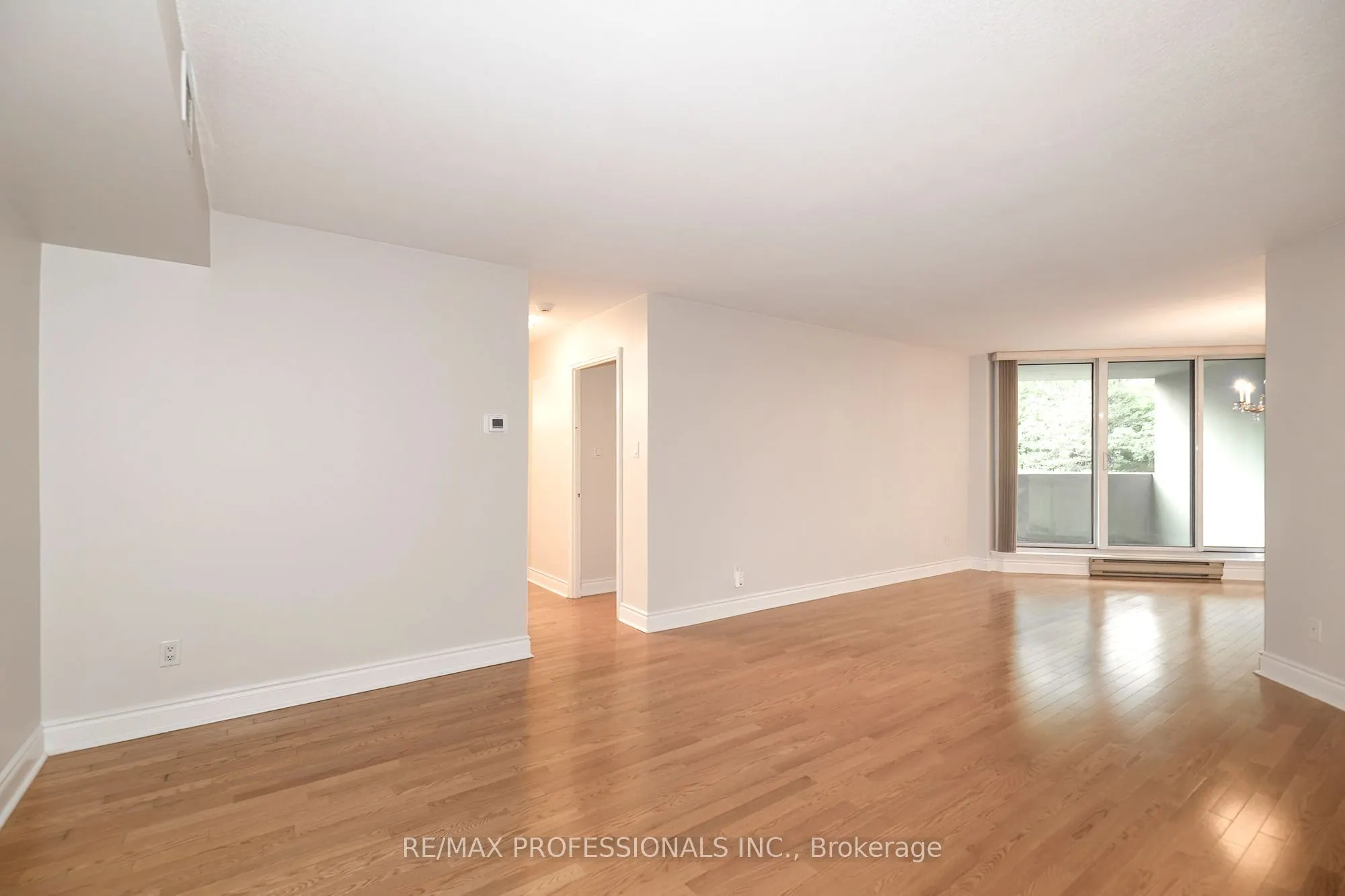 95 La Rose Avenue #105