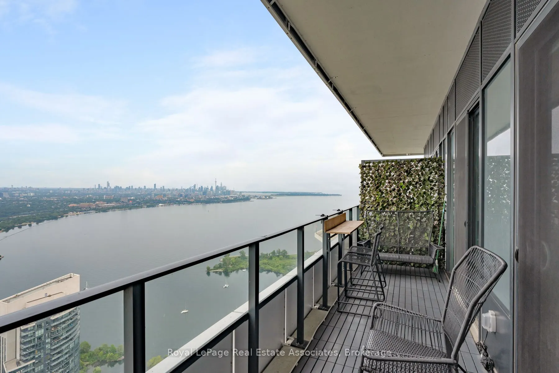 30 Shore Breeze Drive #6104