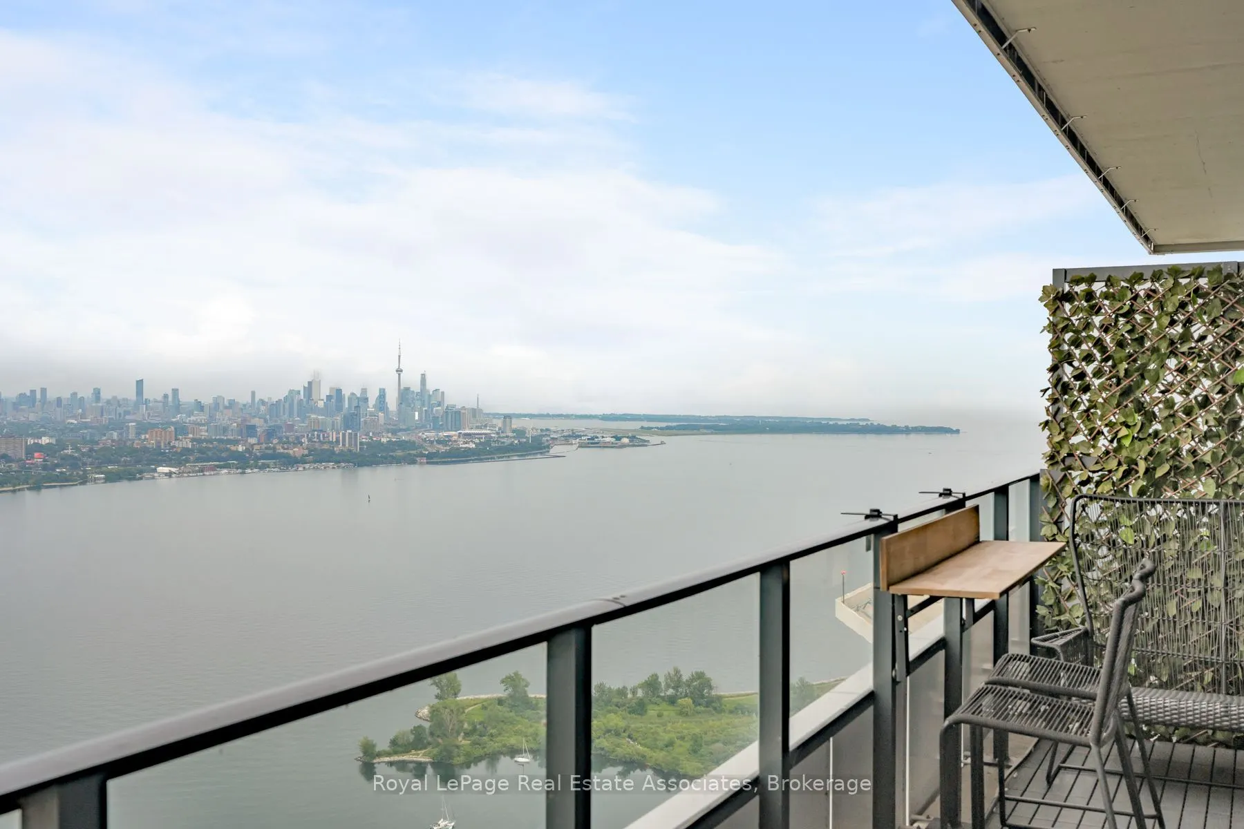 30 Shore Breeze Drive #6104