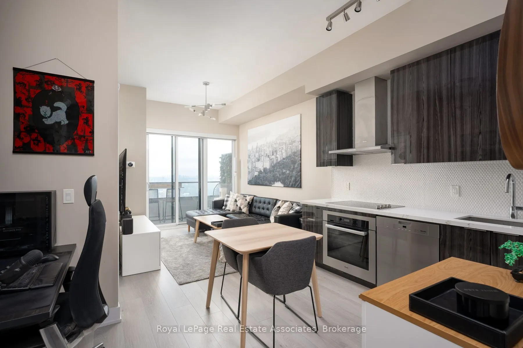 30 Shore Breeze Drive #6104