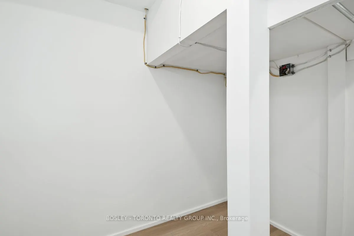146 Earlscourt Avenue #Lower