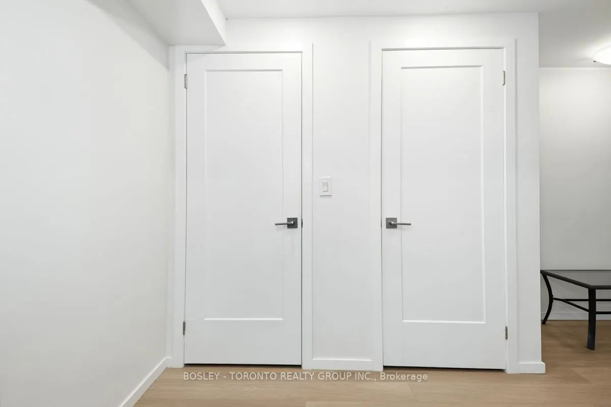 146 Earlscourt Avenue #Lower