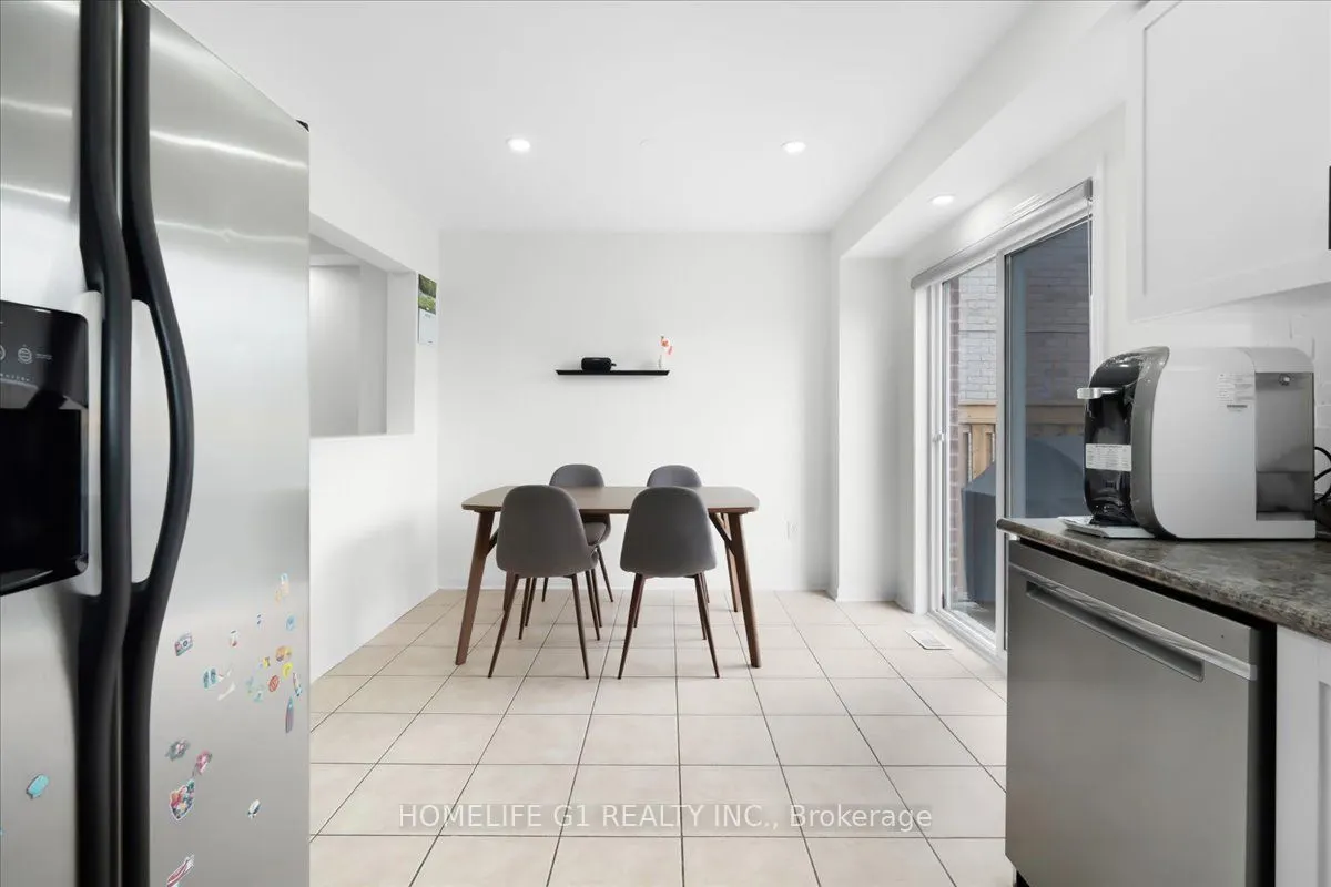 70 Tarquini Crescent
