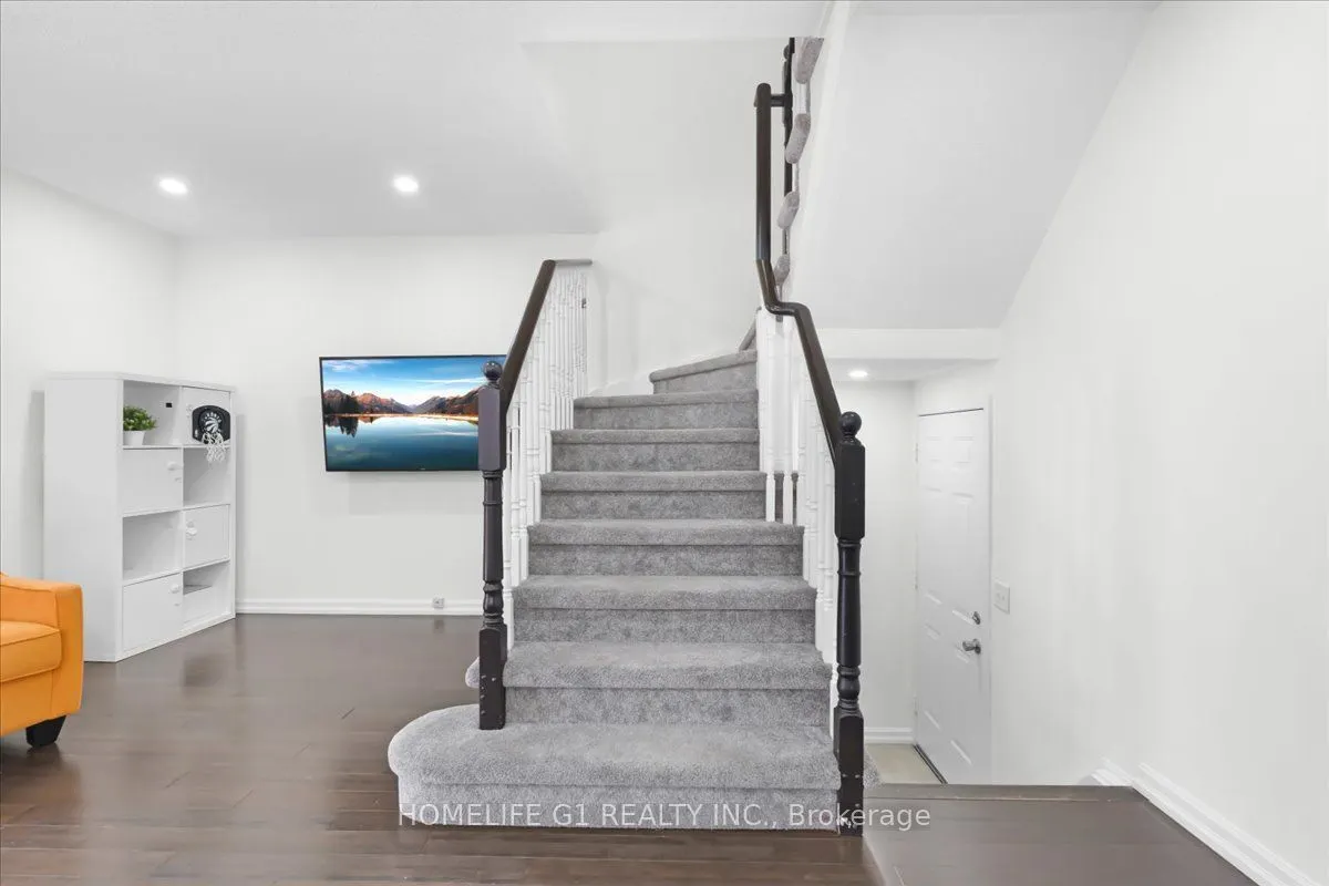 70 Tarquini Crescent