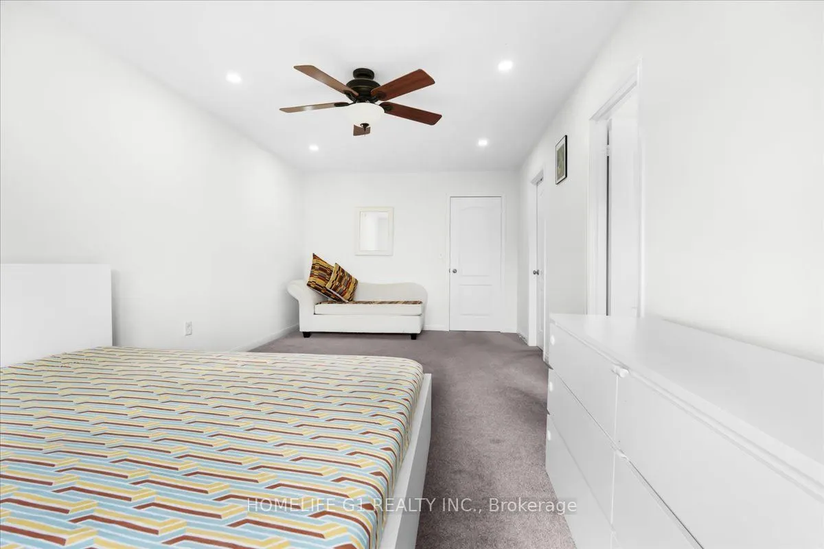 70 Tarquini Crescent