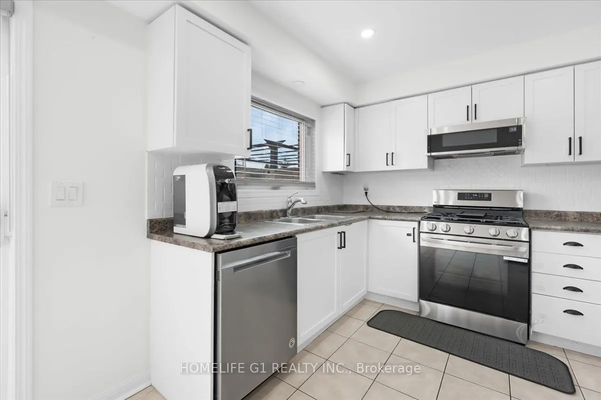 70 Tarquini Crescent