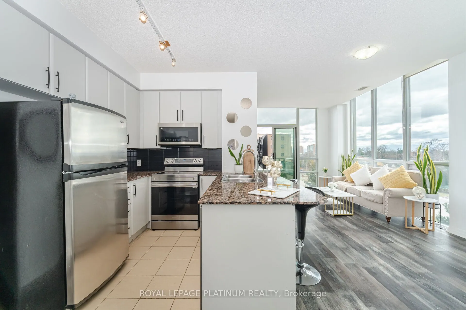 3515 kariya Drive #510