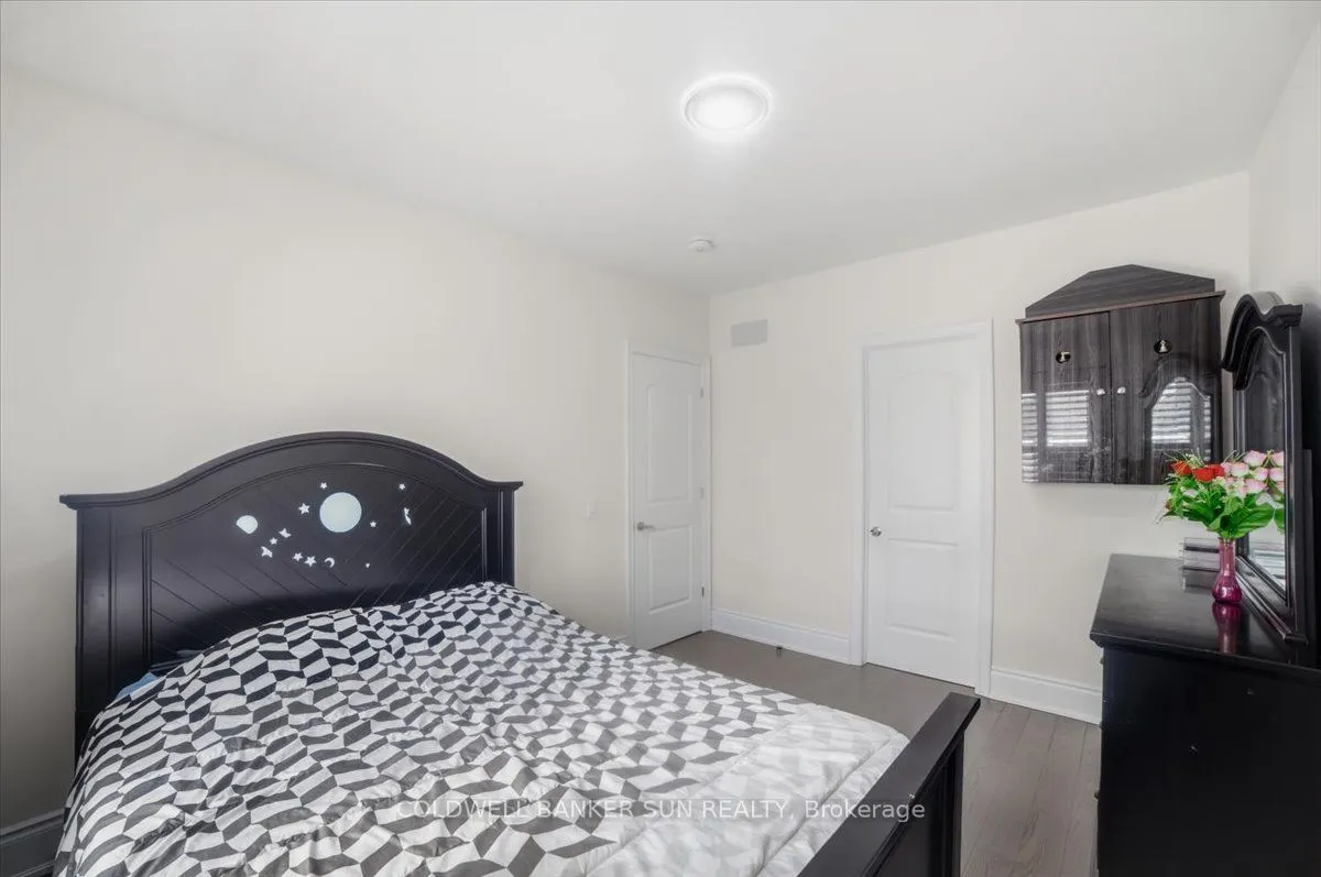 87 James Walker Avenue