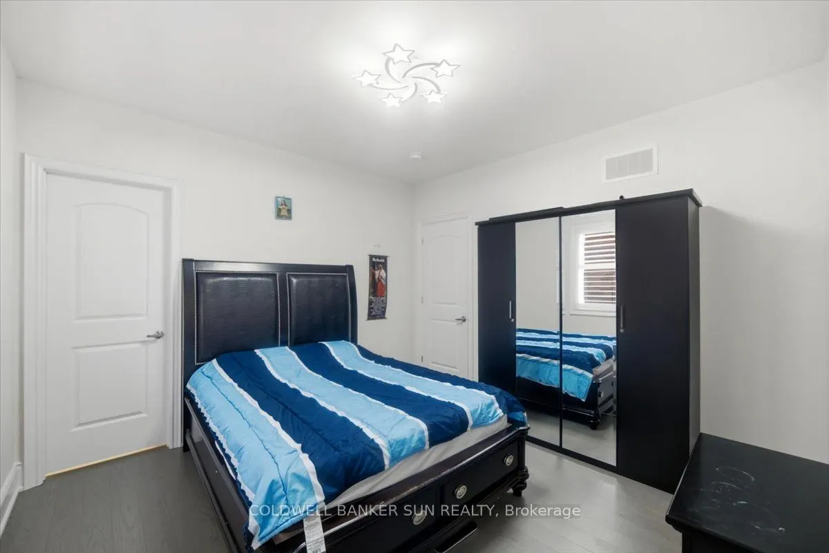 87 James Walker Avenue