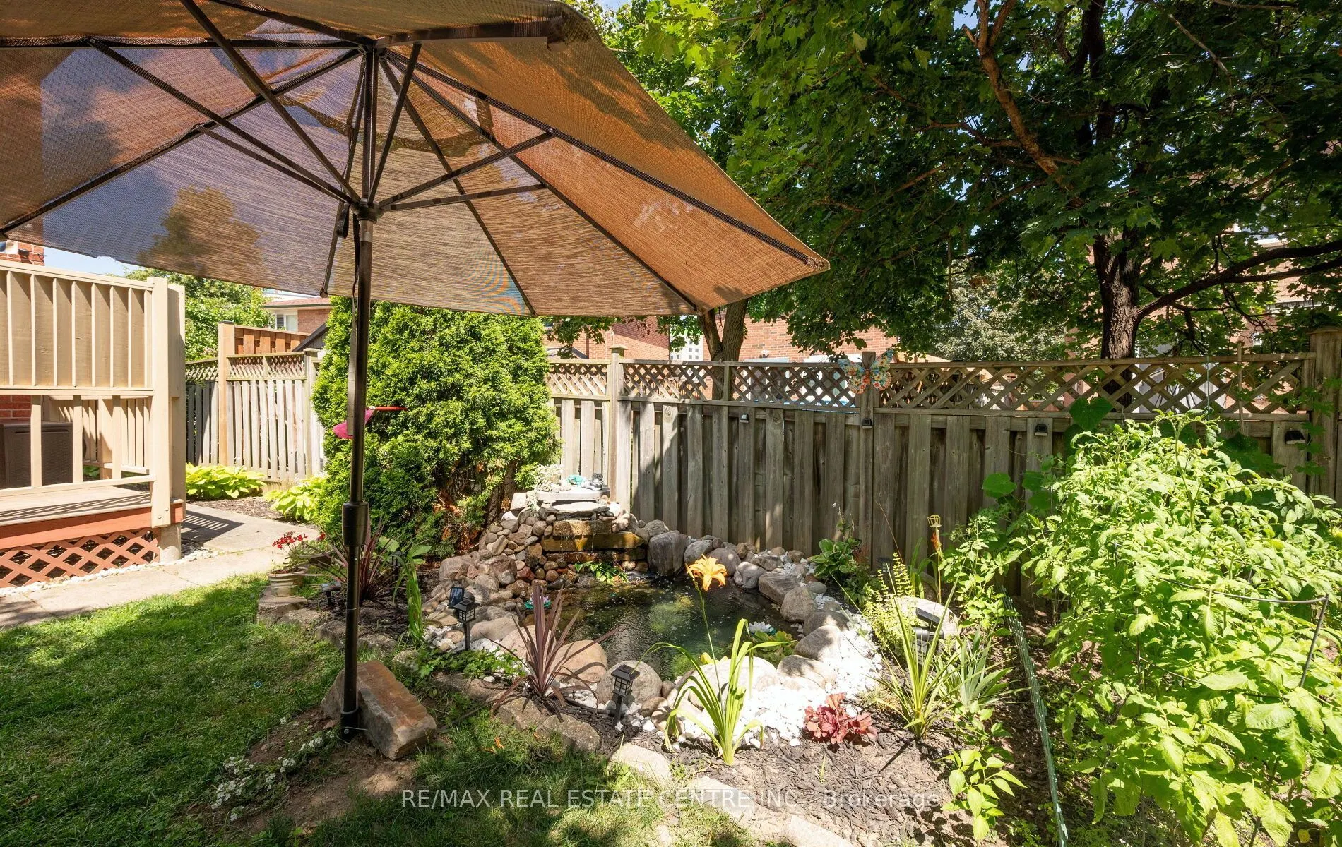 4 Ecclestone Drive