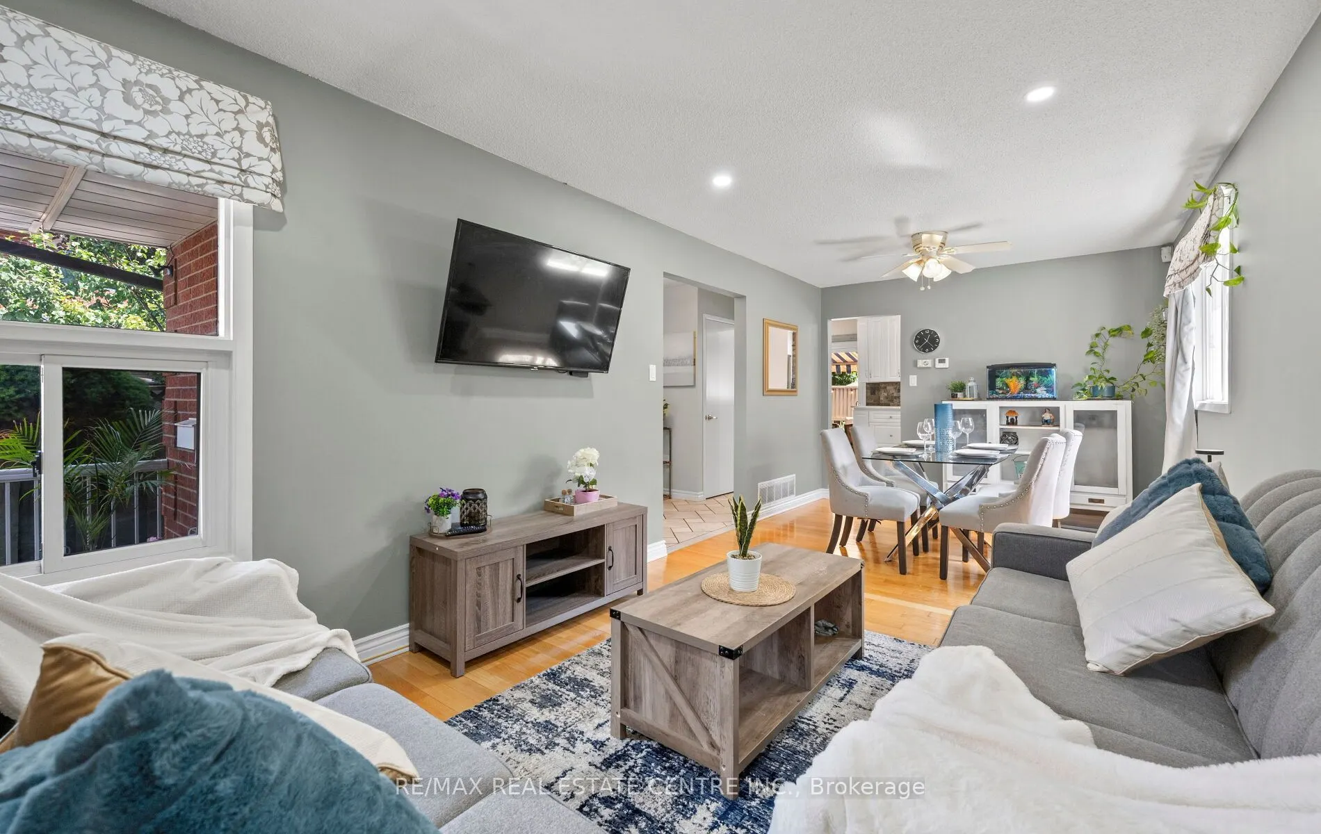 4 Ecclestone Drive