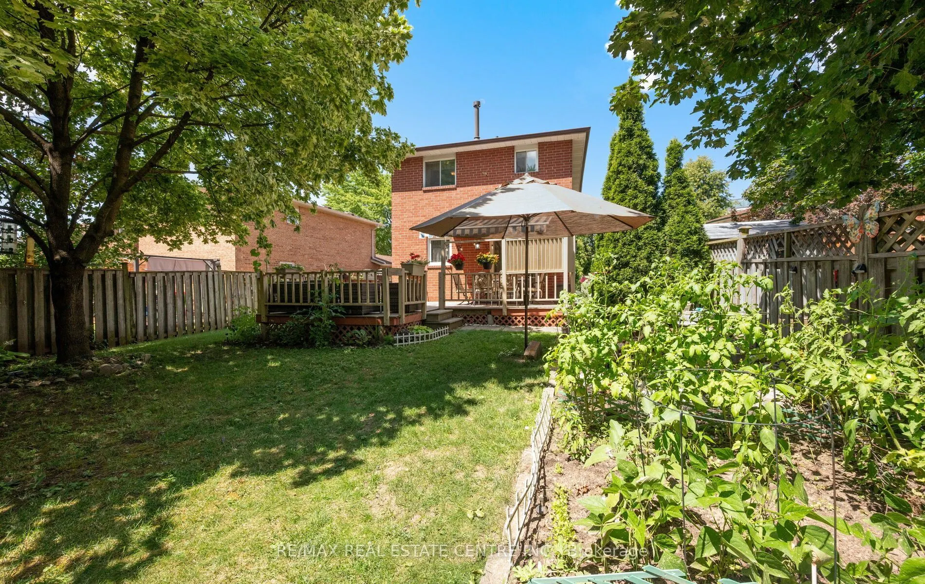 4 Ecclestone Drive