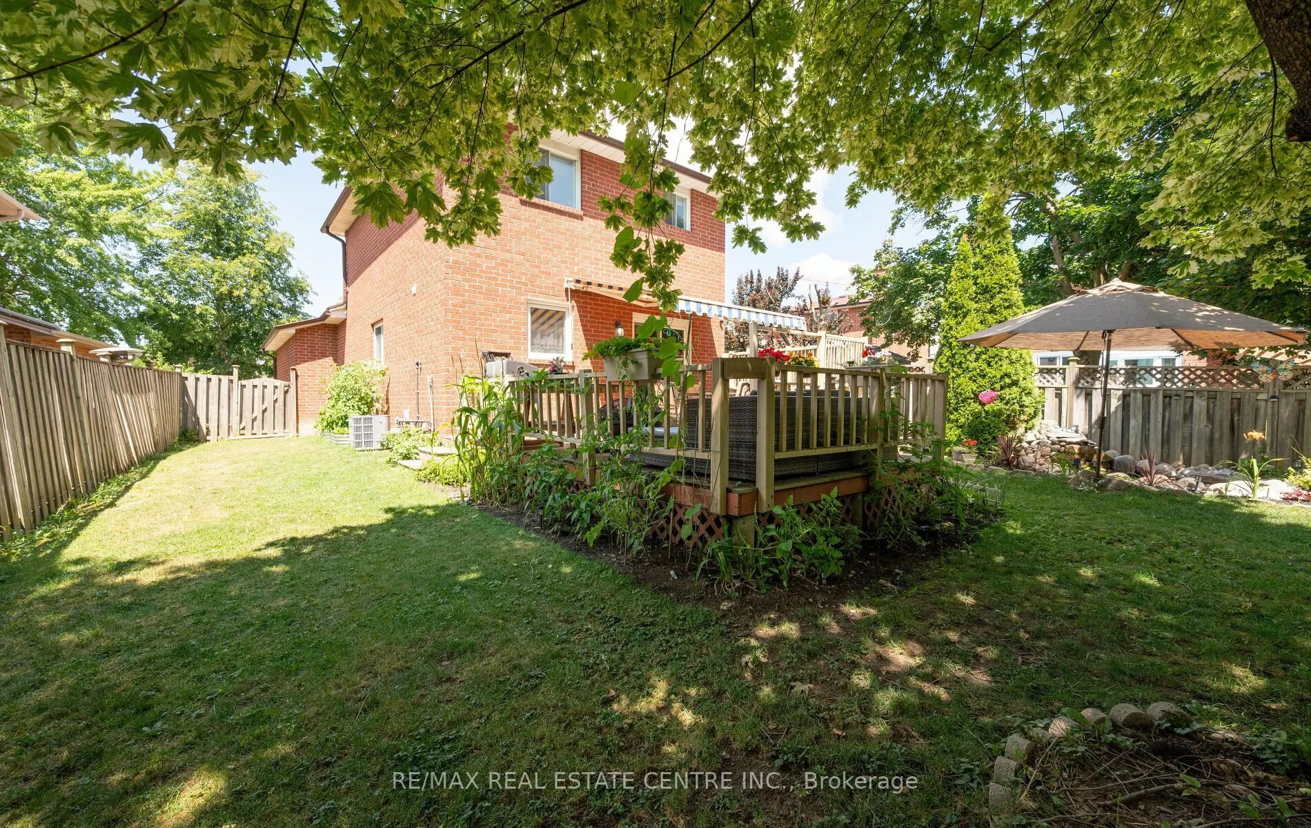 4 Ecclestone Drive
