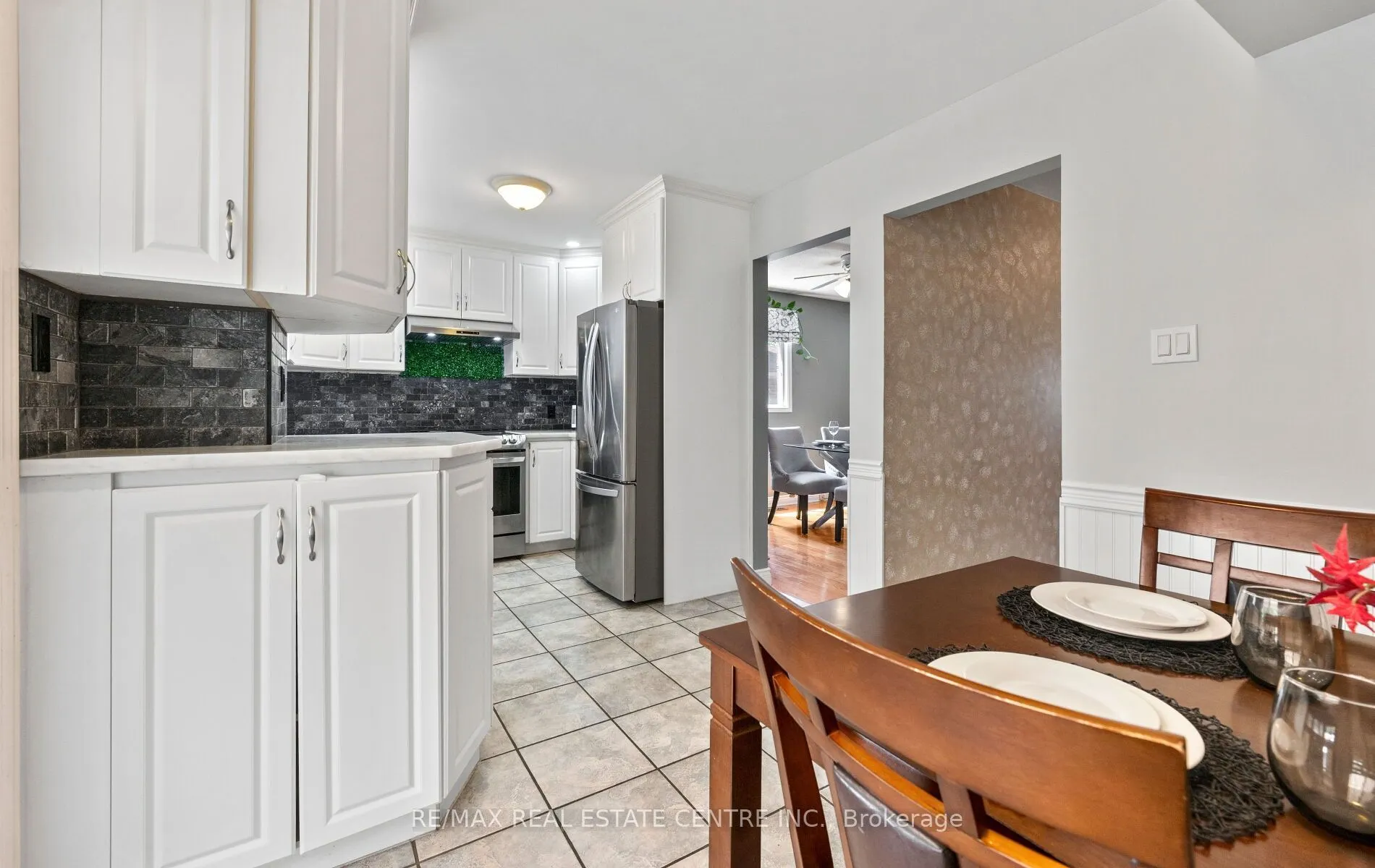 4 Ecclestone Drive